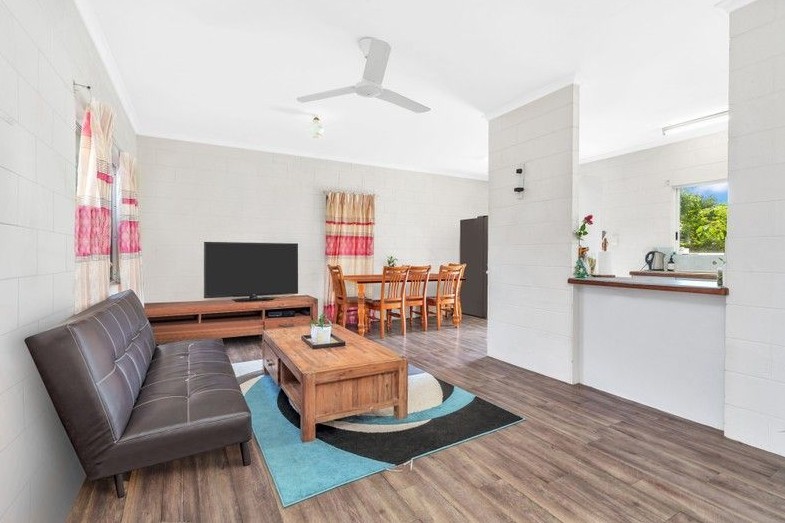 22 Dunbar St, Mooroobool QLD 4870, Australia, Mooroobool, QLD 4870