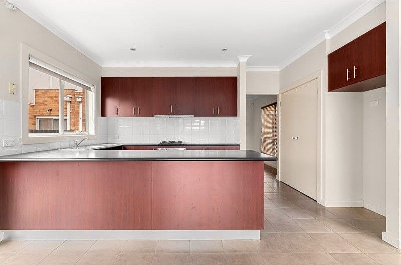 19 Donvale Avenue, Roxburgh Park, VIC 3064