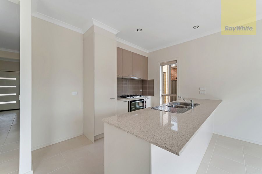 14 Ocean Way, CRAIGIEBURN, VIC 3064