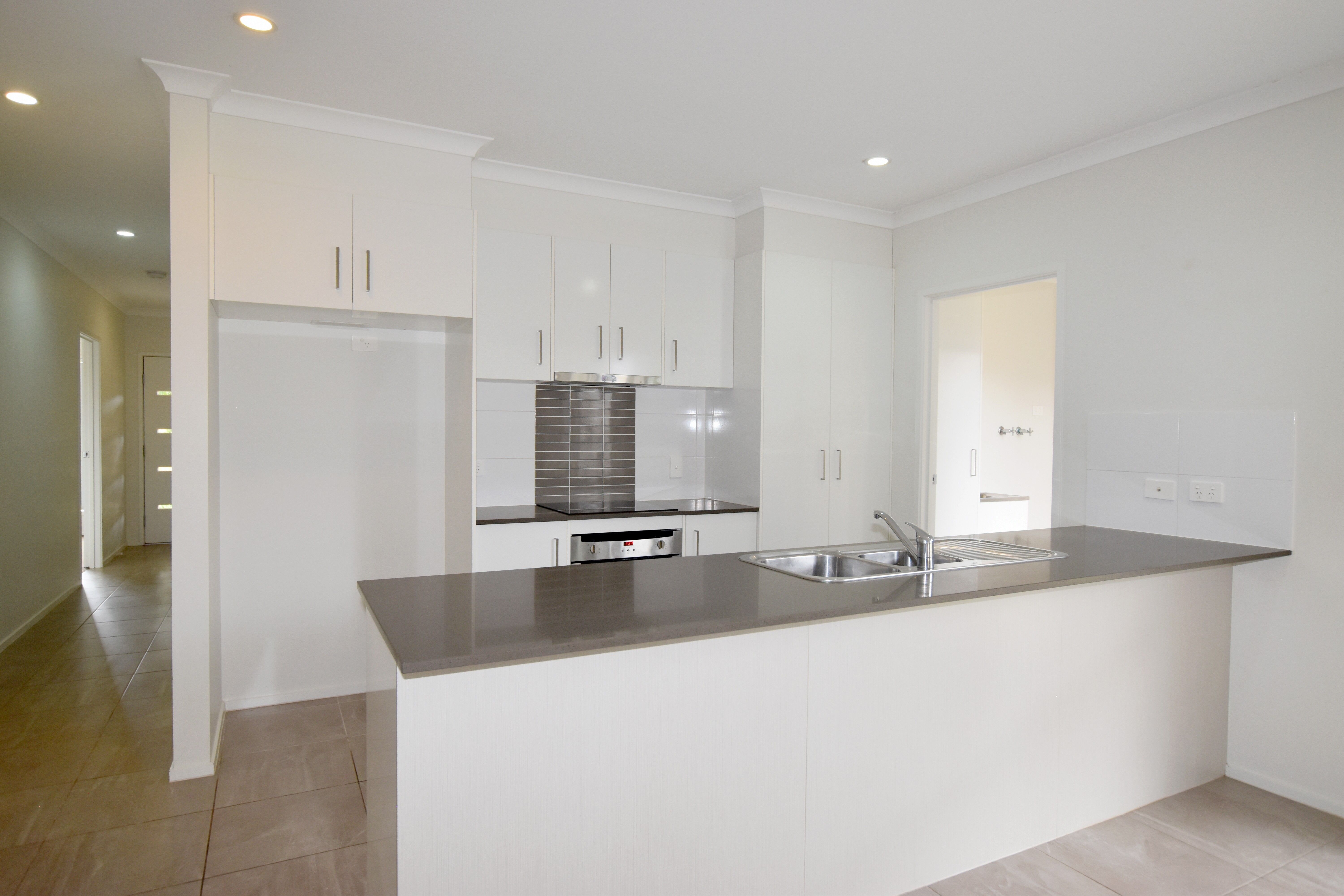 4 Koolivoo Parade, Boyne Island, QLD 4680