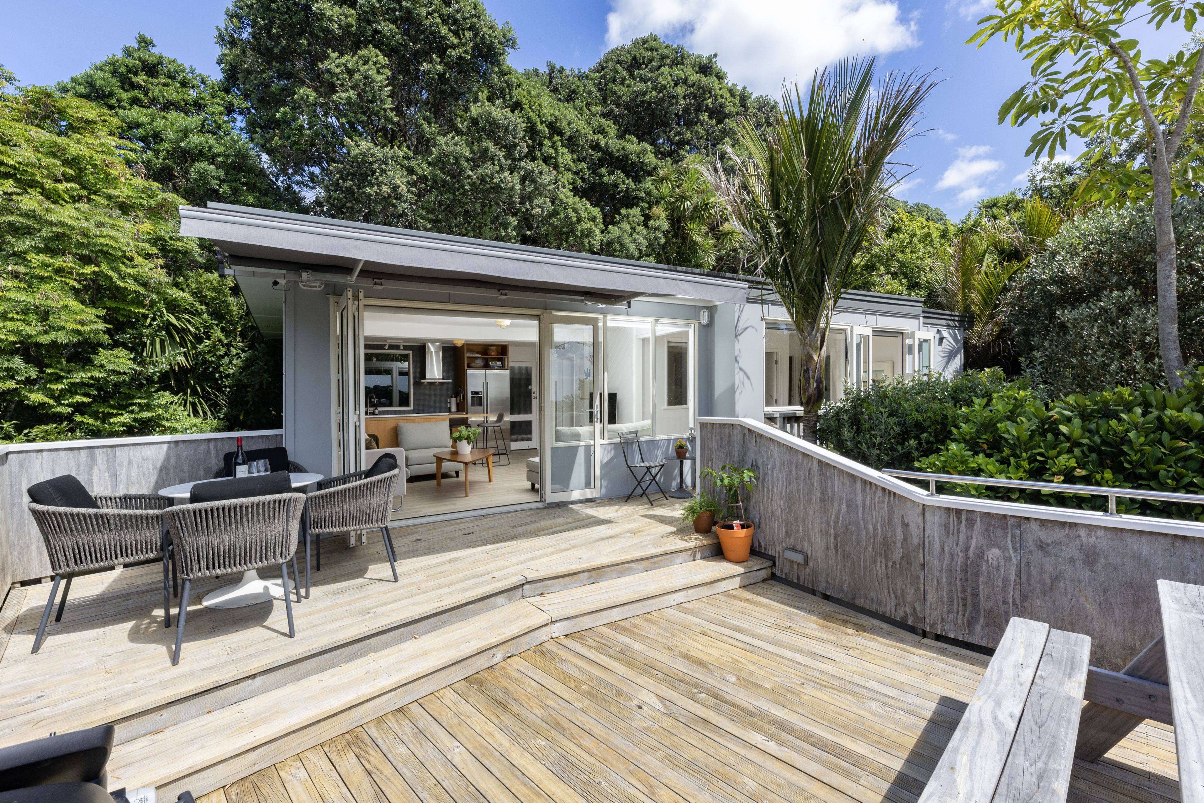 61 Seaview Road, Piha, Waitakere City