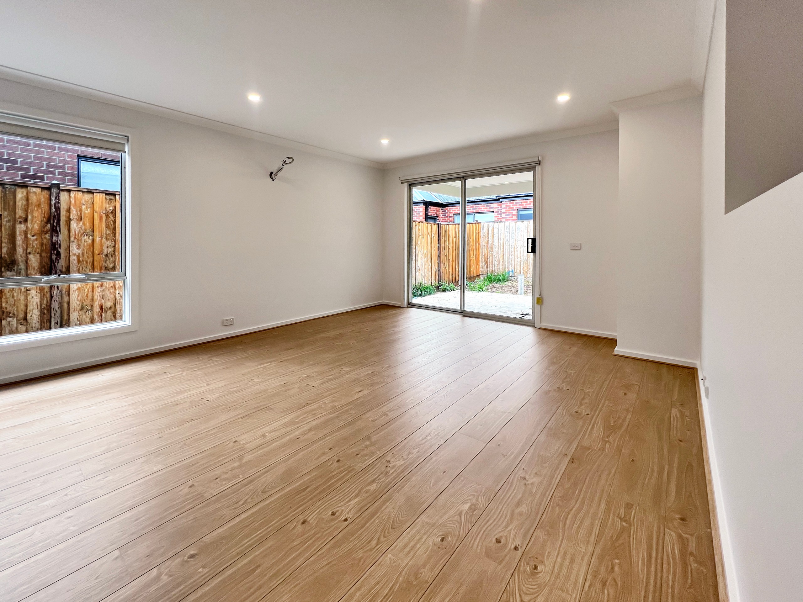 15 Giovanni Drive, CHARLEMONT, VIC 3217