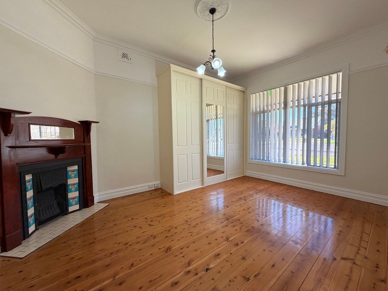130 Currajong Street, Parkes, NSW 2870