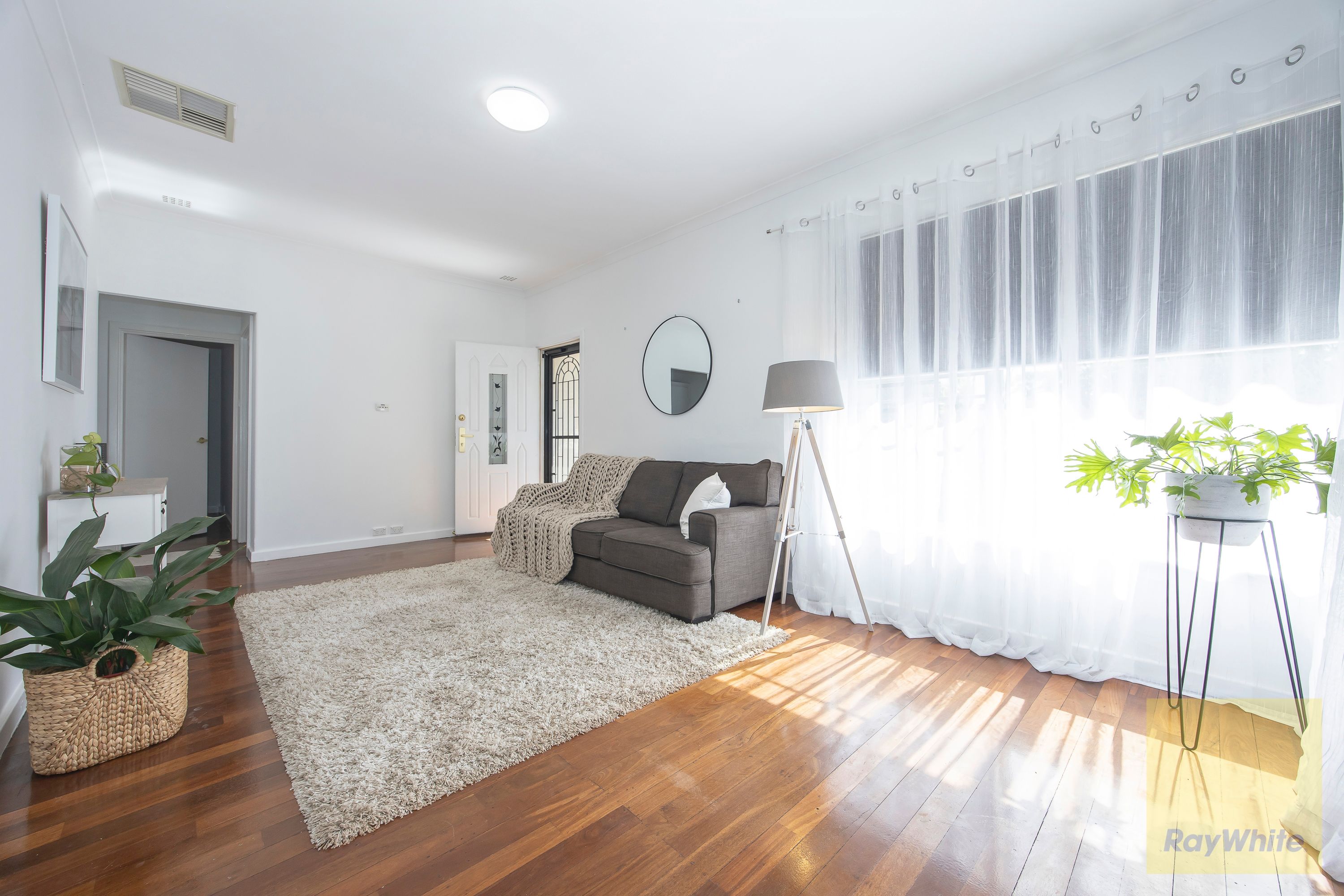 12 Northumberland Road, Forrestfield WA 6058