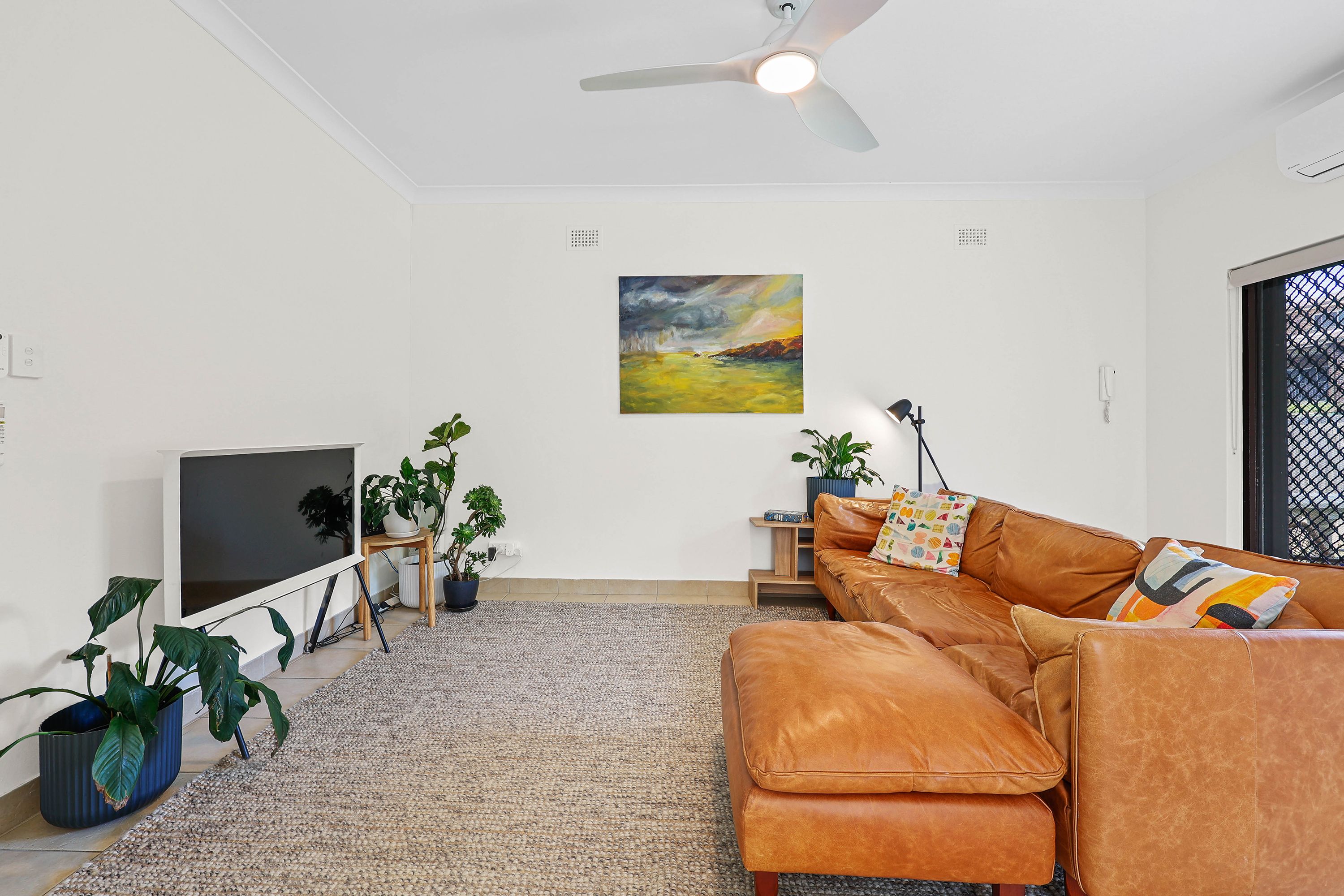 1/3 Stanley Street — photo 2 of 12