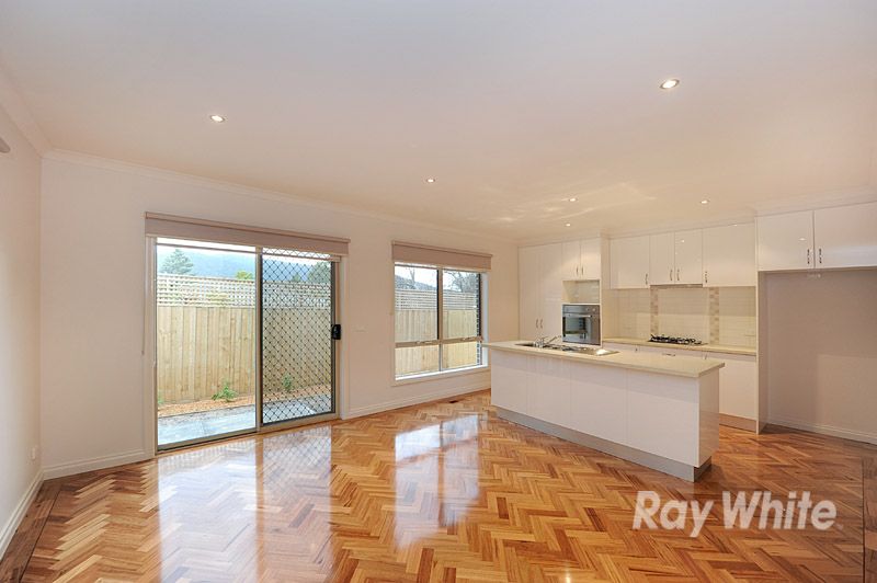 2/3 Pine Crescent, Boronia, VIC 3155