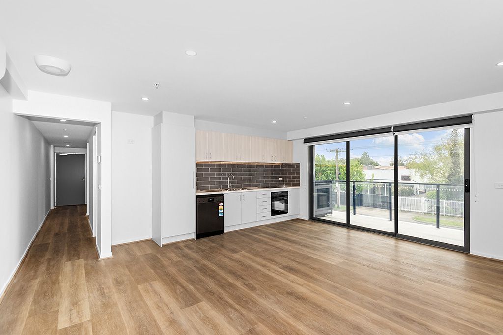 102/22 Sheridan Avenue — photo 3 of 10
