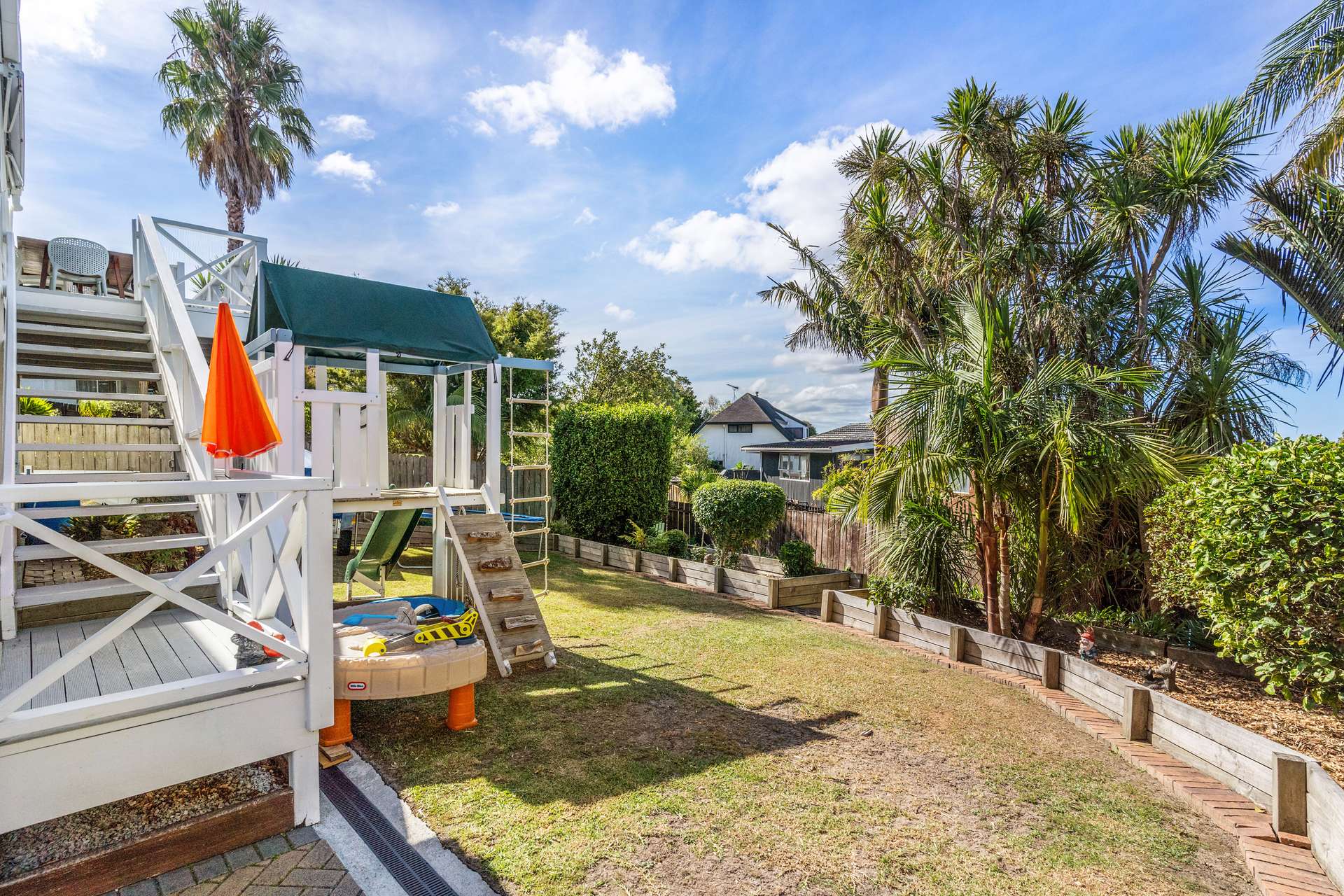 15 Flagstaff Place photo 11
