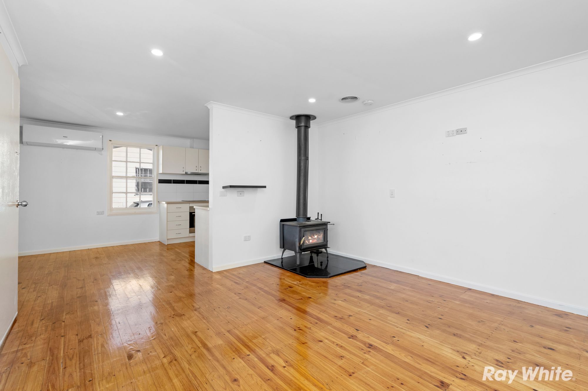 2 Meads Place — photo 5 of 10