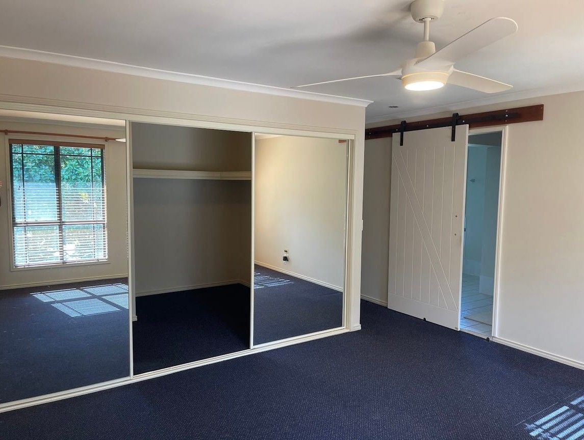 300-320 Main Western Road — photo 17 of 26