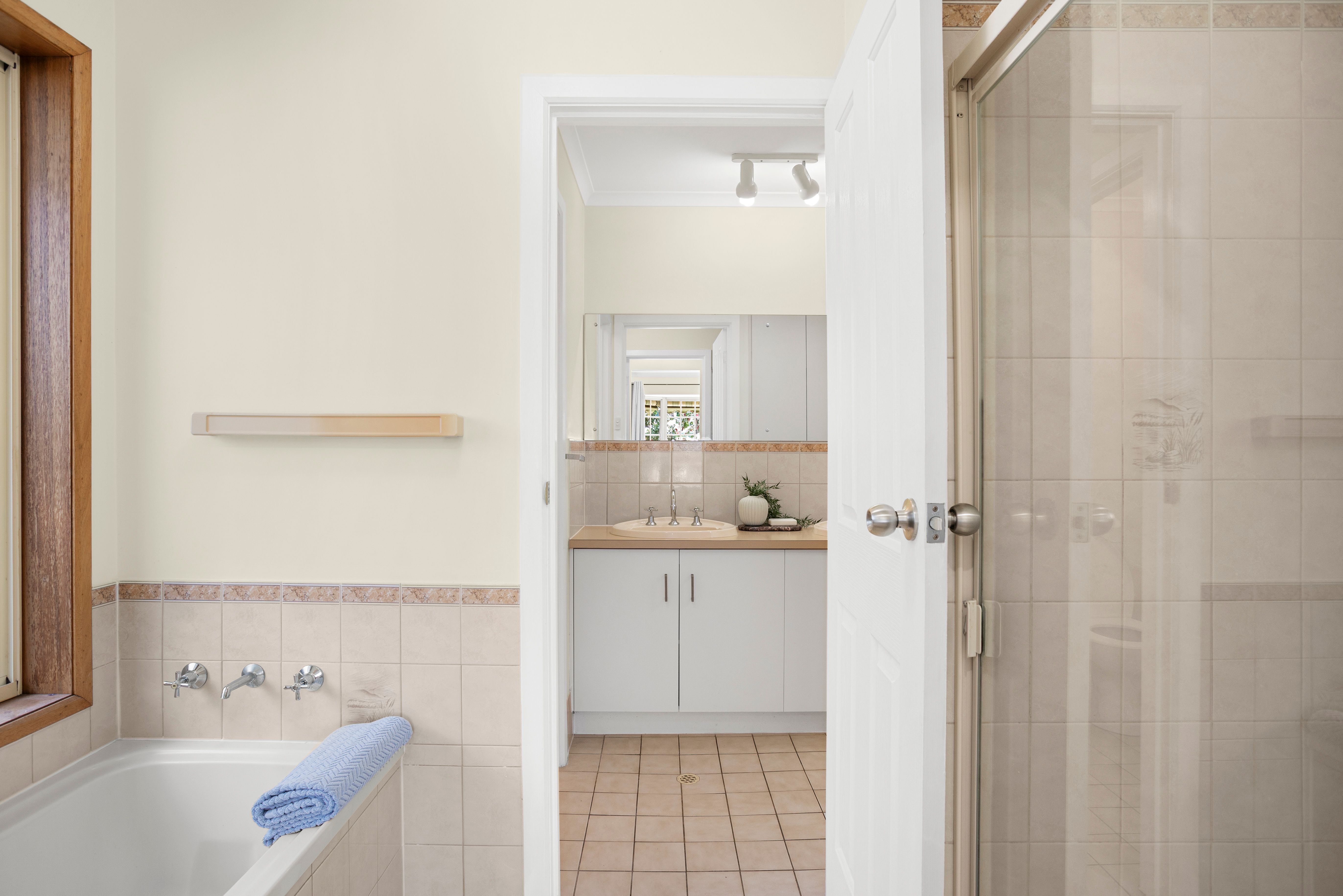 28 Anthus Street — photo 10 of 26