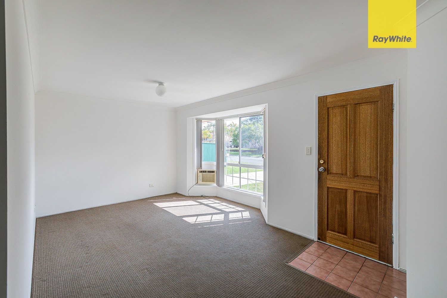 13 Stratton Court, Crestmead, QLD 4132