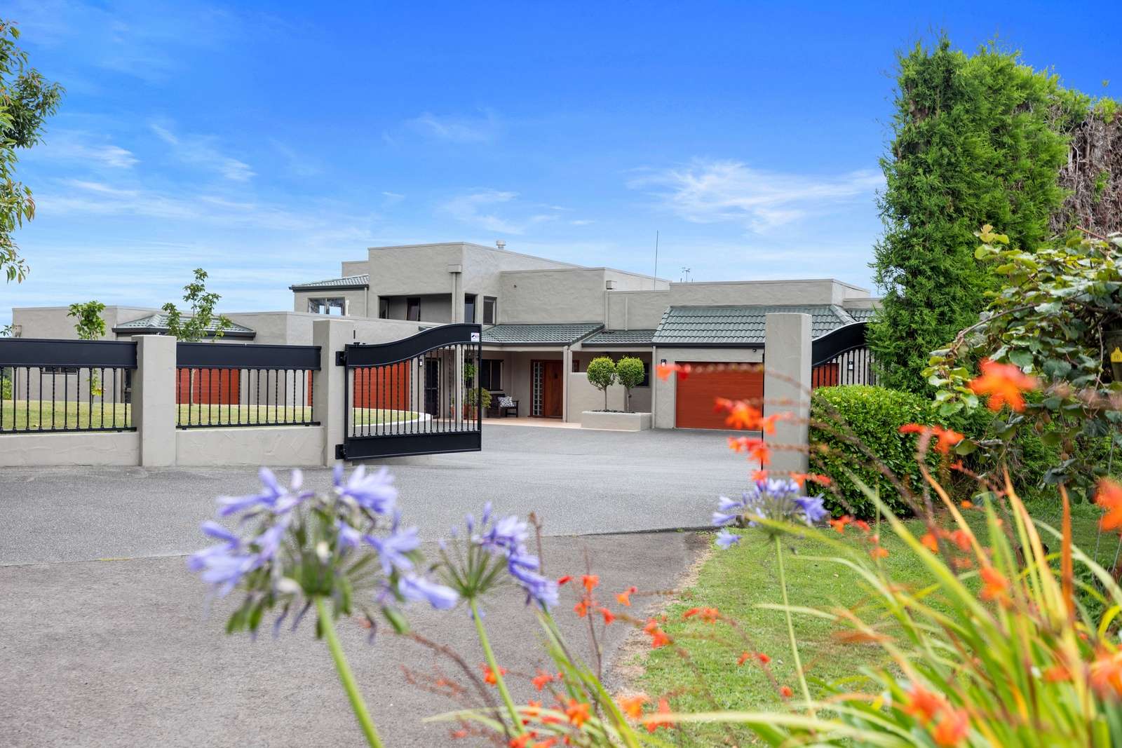 388E Joyce Road photo 1