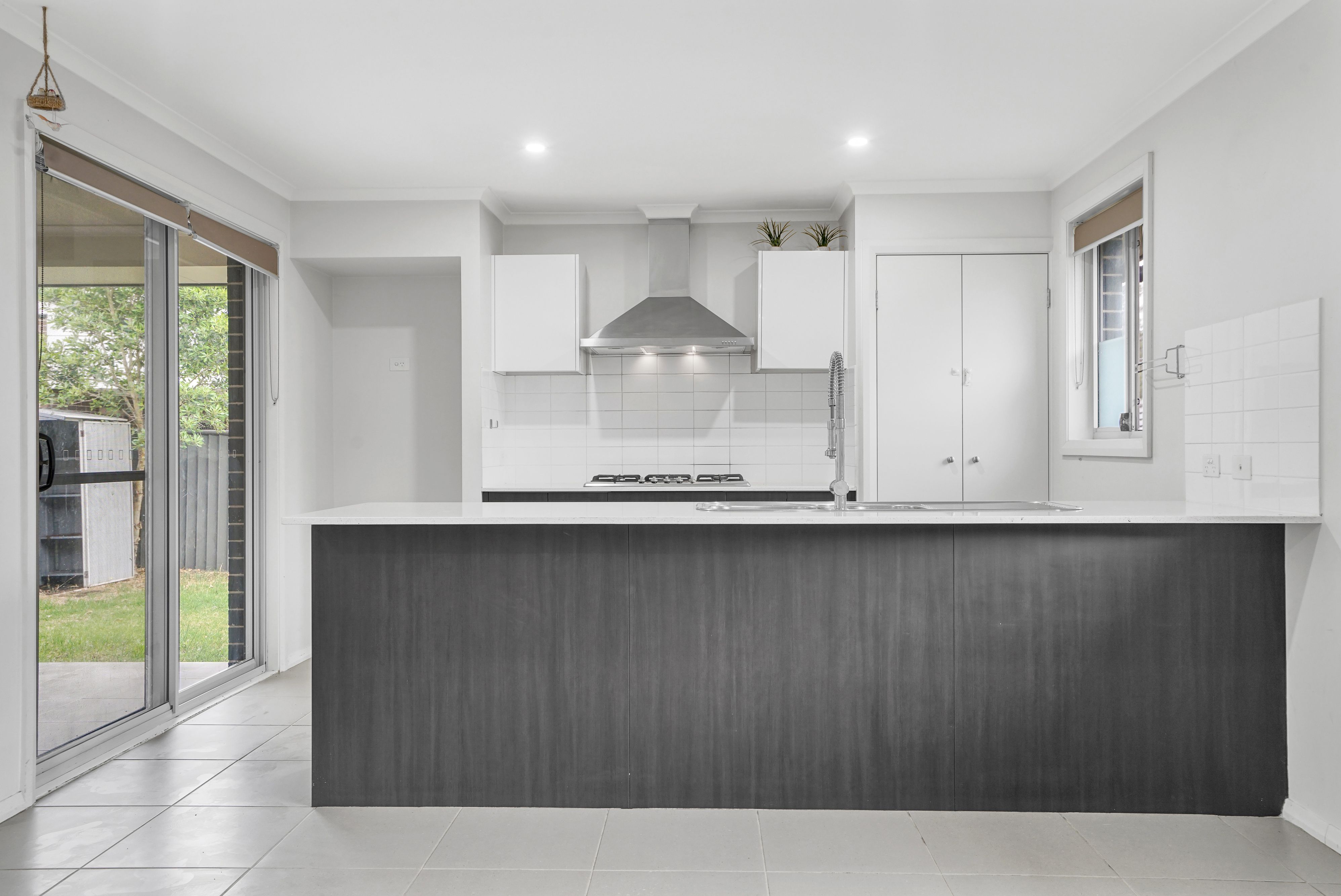 5 Marine Way, JORDAN SPRINGS, NSW 2747