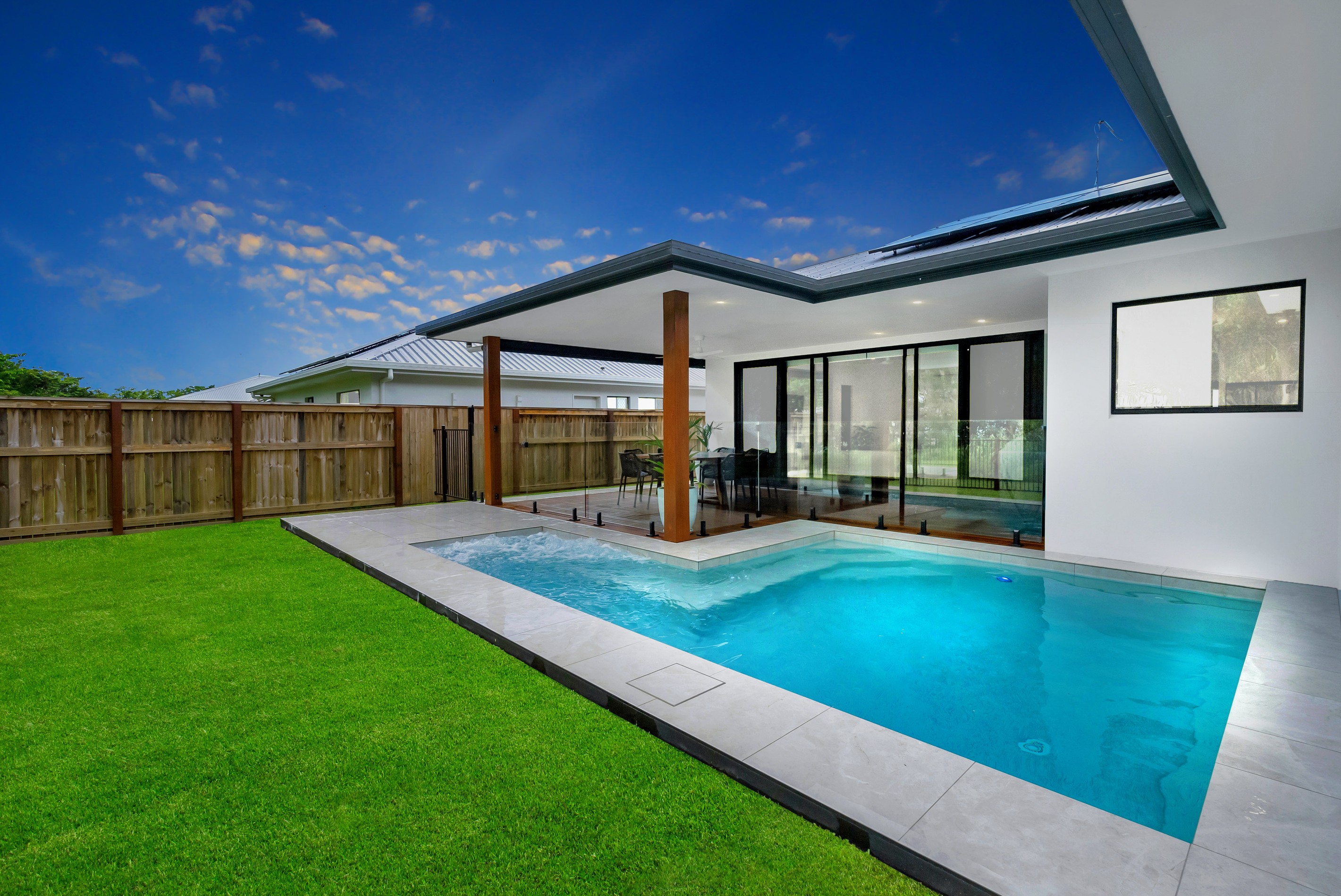 10 Lakeview Street, Smithfield, QLD 4878