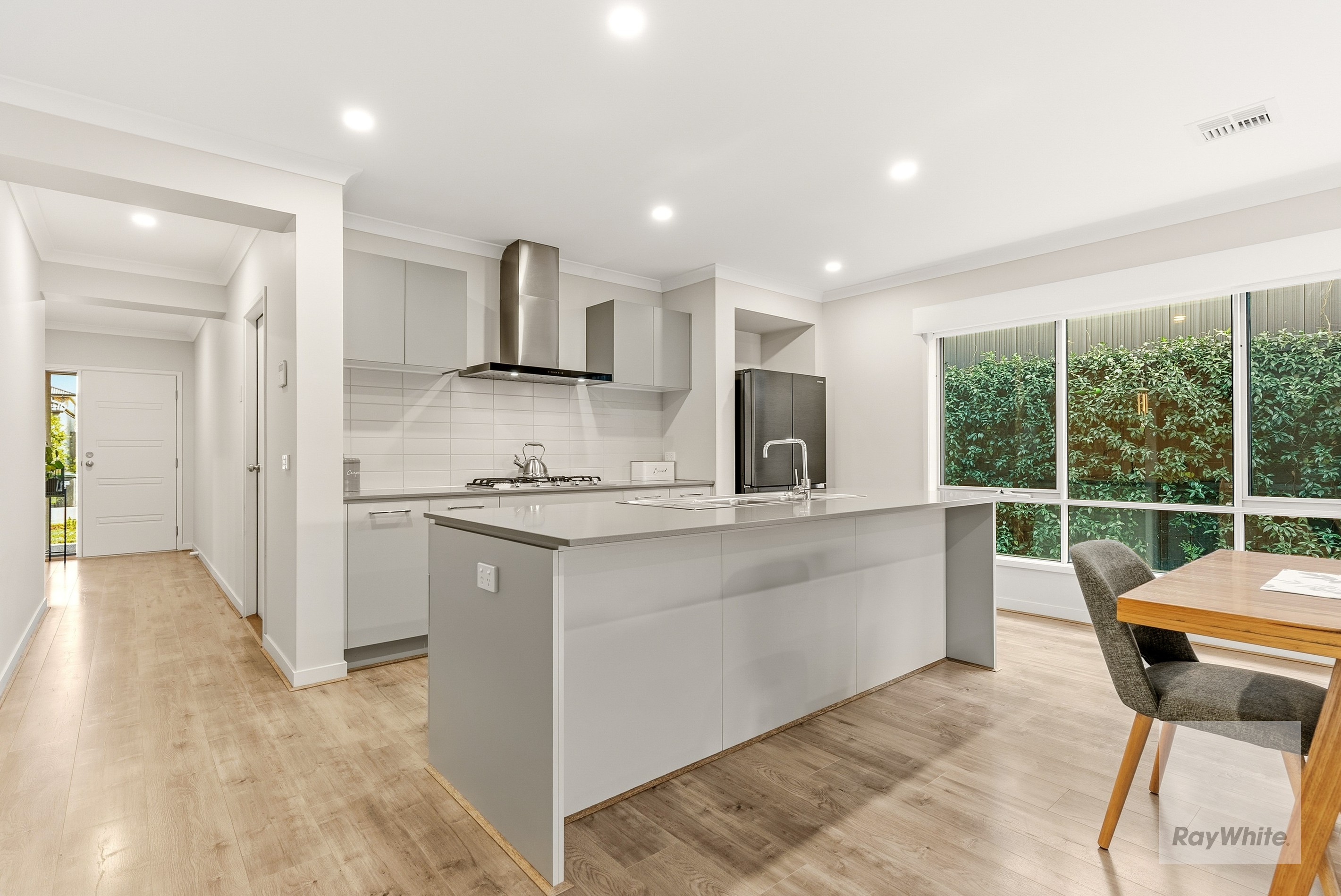 46 Greenwood Drive, AINTREE, VIC 3336