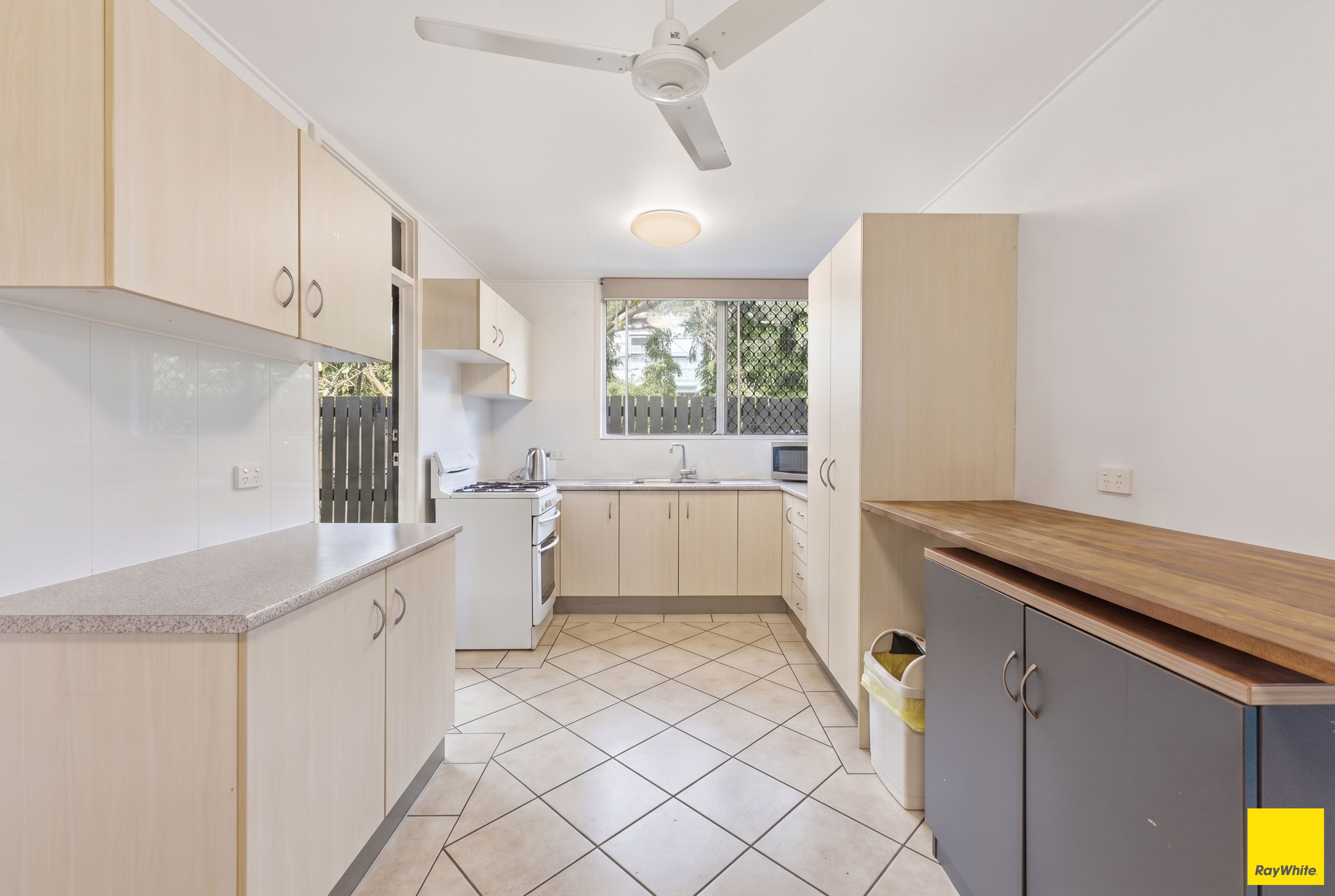 1/108 Mccormack Street — photo 7 of 19