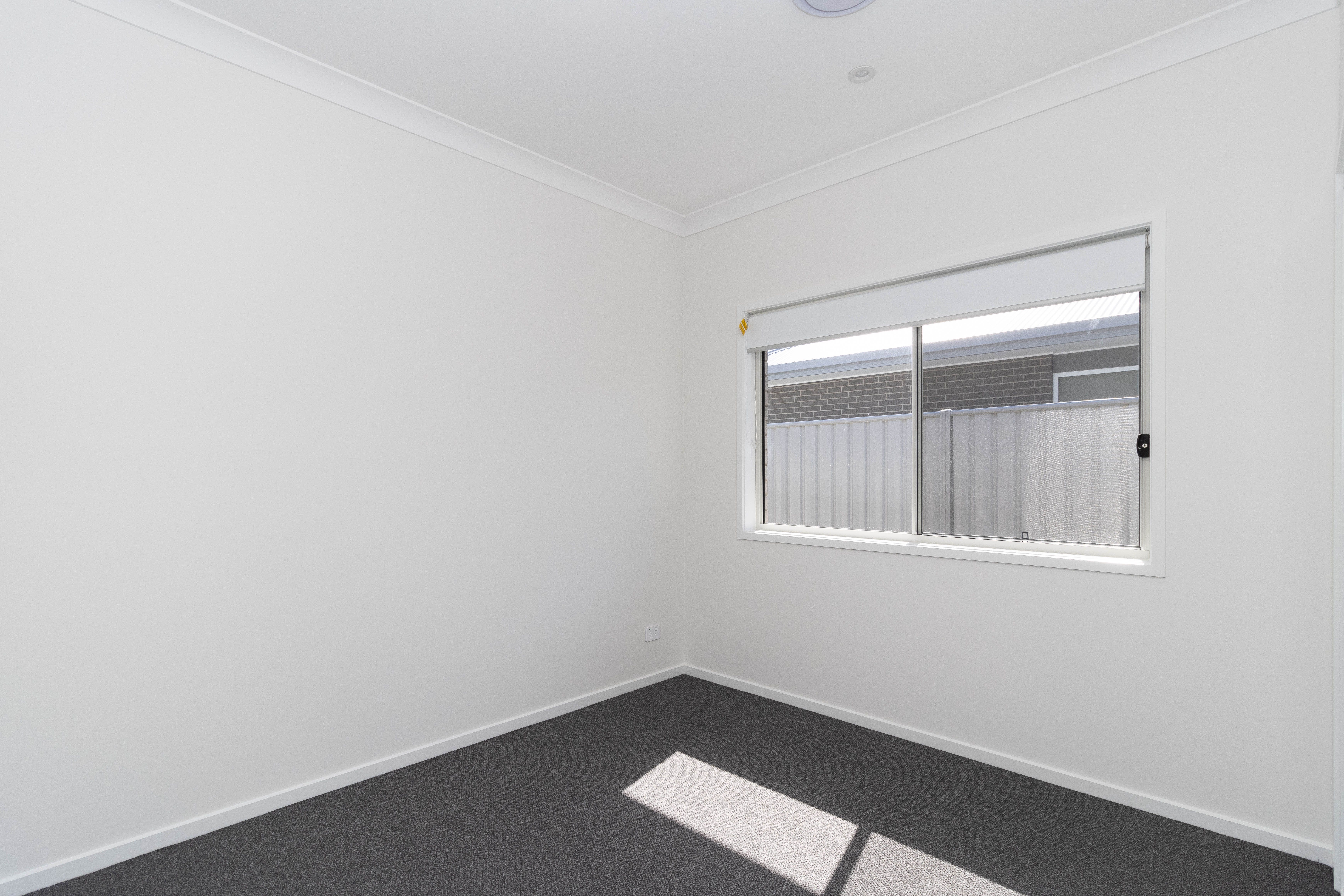 63 Hythe Street — photo 11 of 15