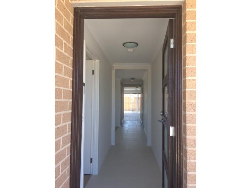 52 Mirka Way, Point Cook, VIC 3030