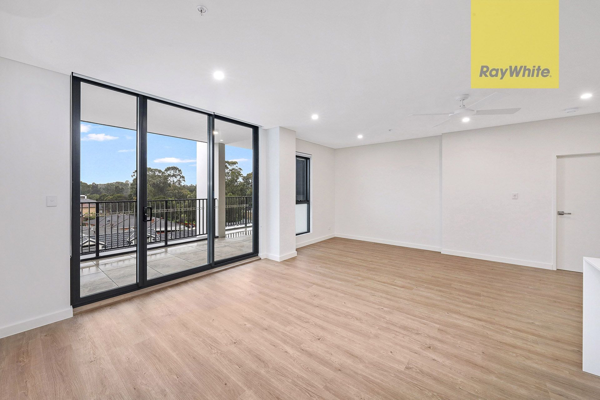 B304/40 Hoskins Avenue — photo from Ray White Bankstown