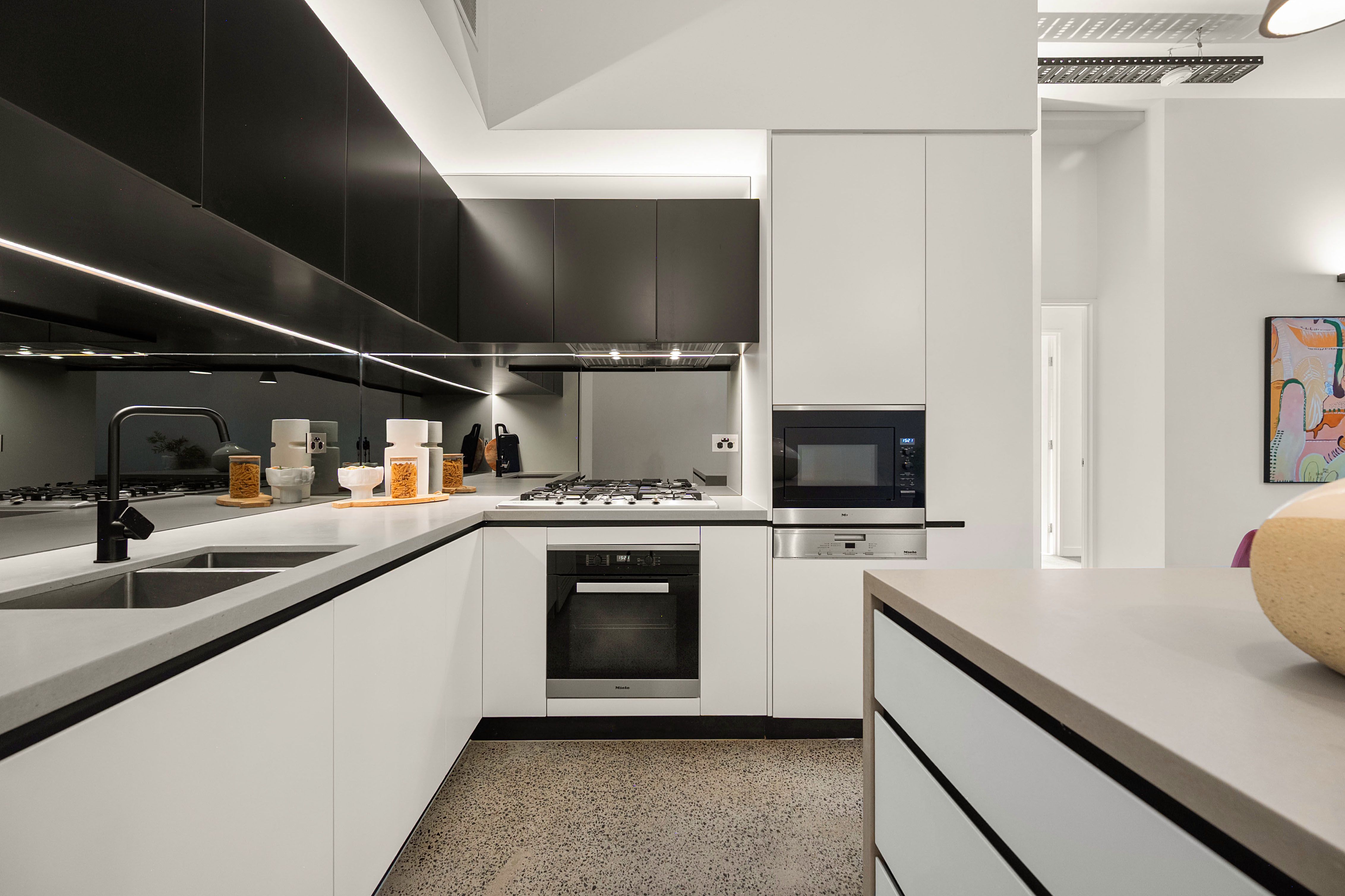 65/8 Crewe Place — photo 6 of 18