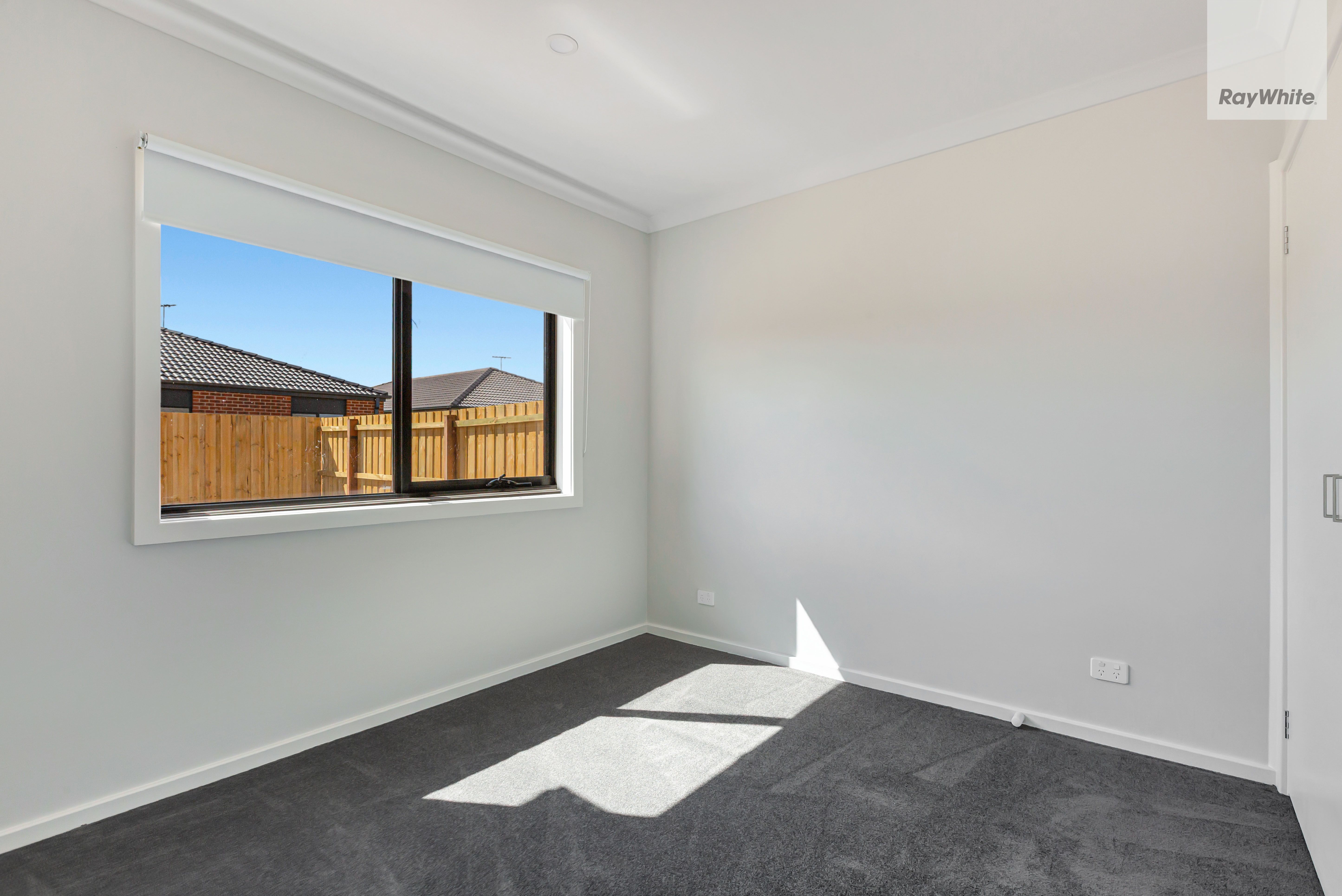 158 Newbridge Boulevard — photo 7 of 11