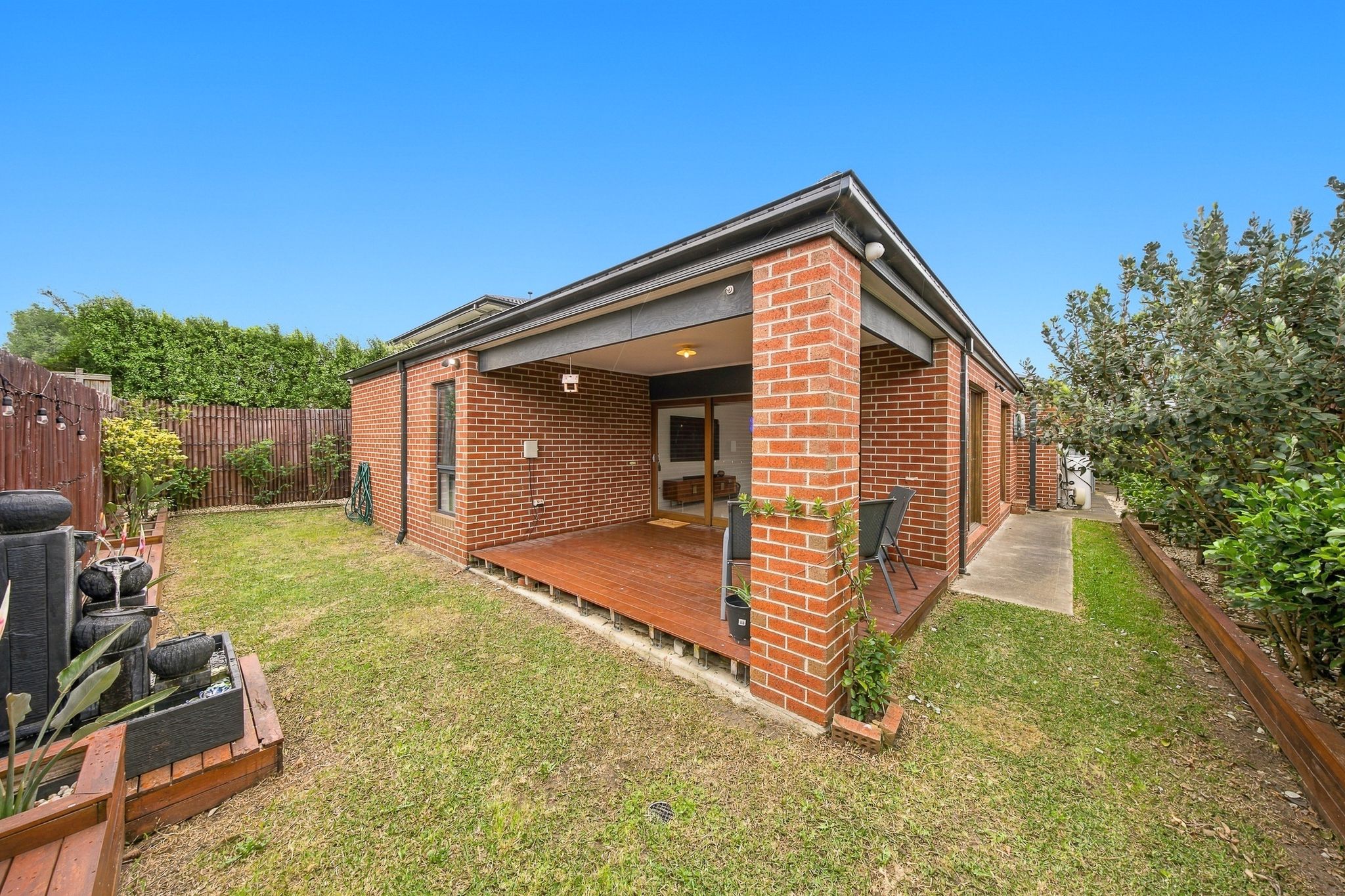 58 Graziers Crescent — photo 15 of 16