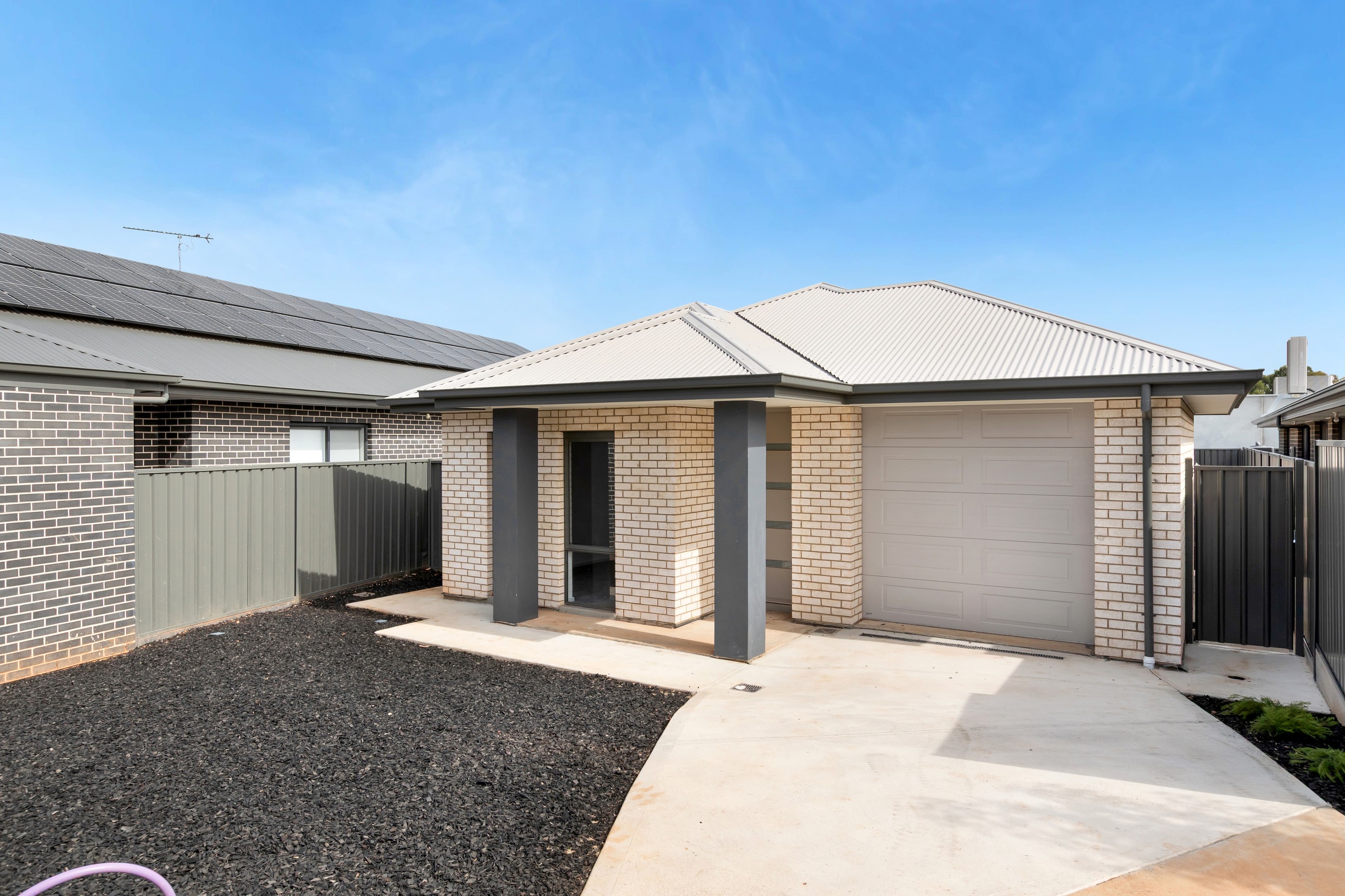 6 Irving Place, Para Hills, SA 5096