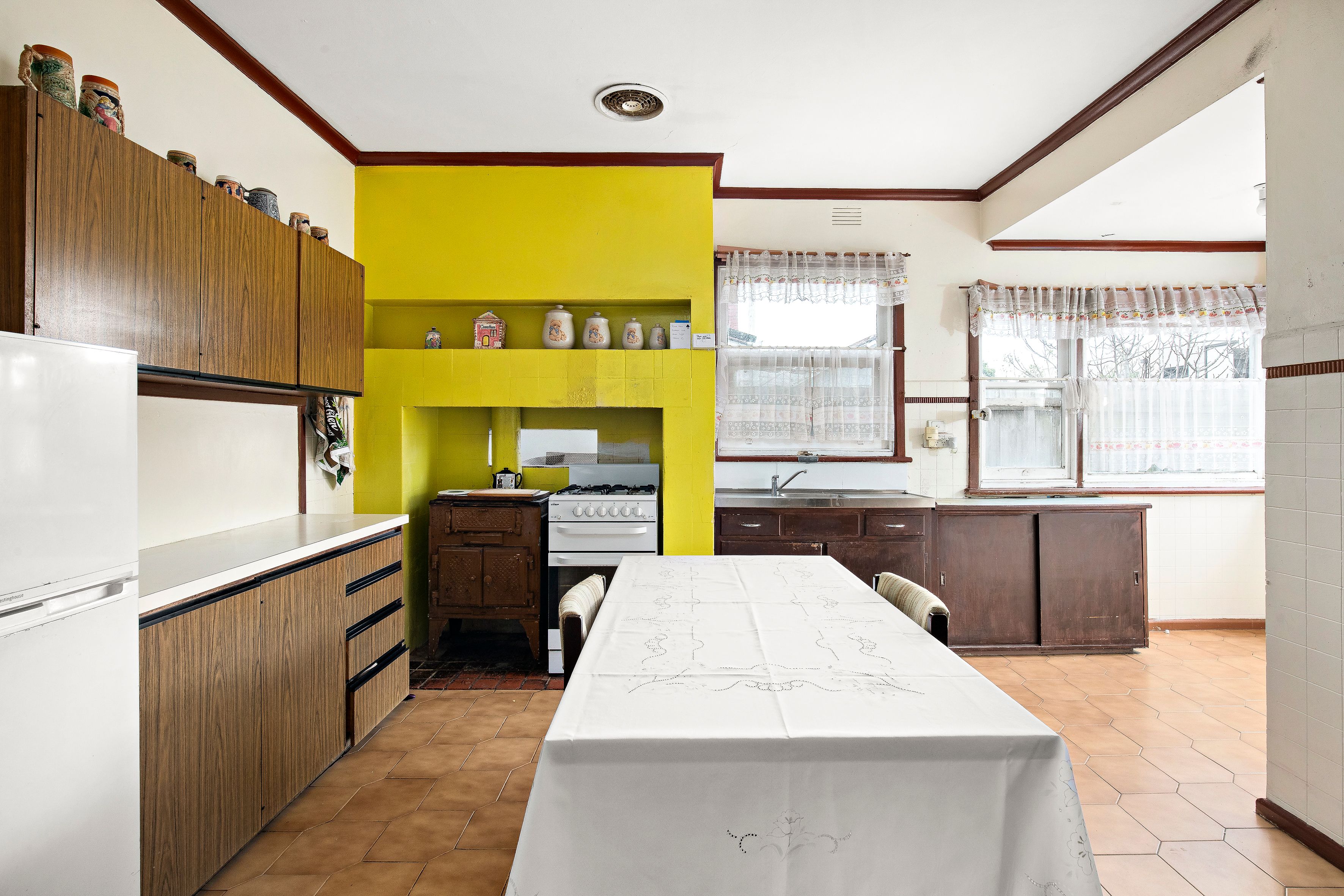 12 Ryan Street — photo 7 of 11