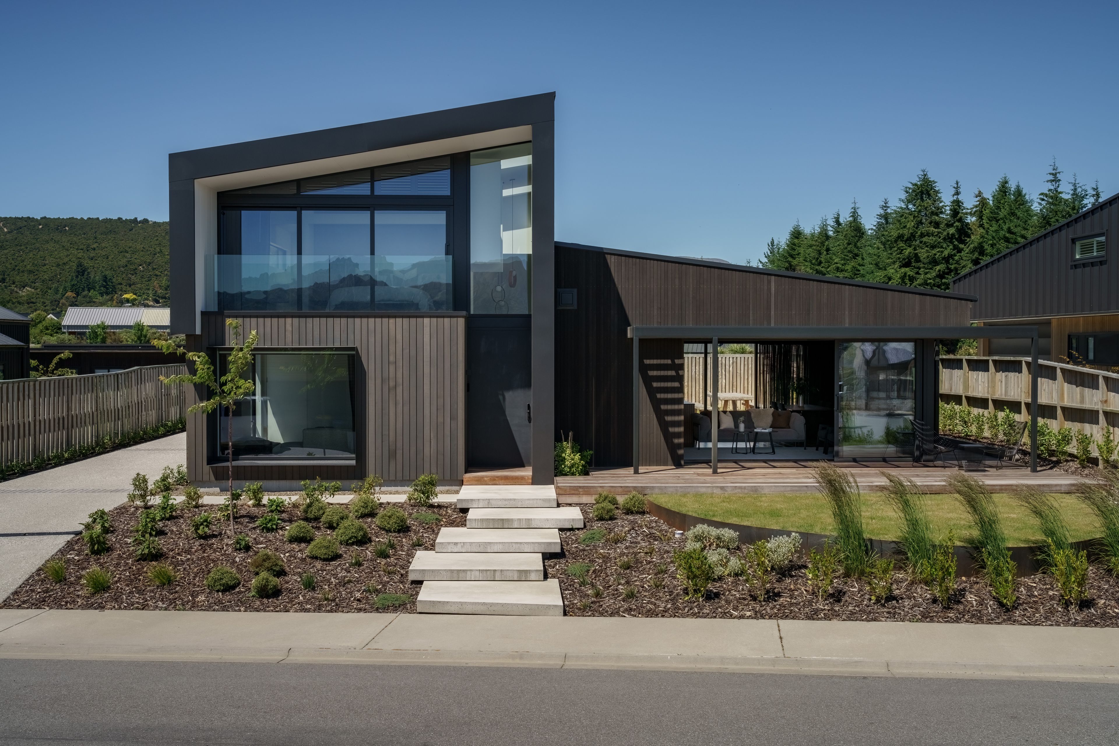 16 Robrosa Street, Wanaka, Queenstown Lakes District