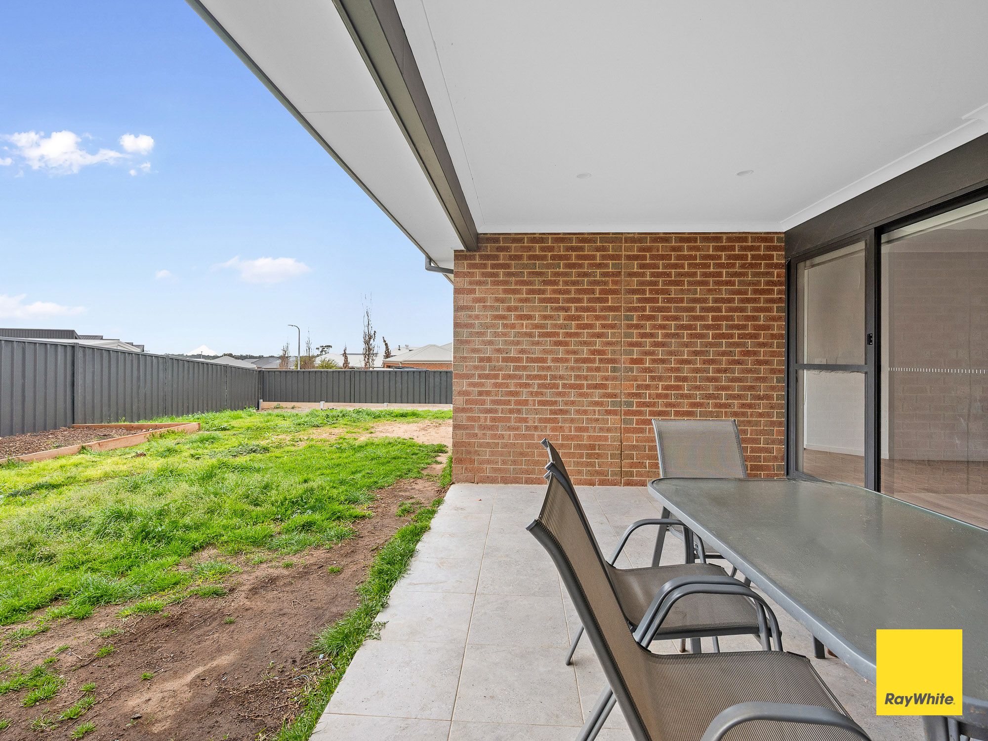 10 Streeton Avenue — photo 13 of 15