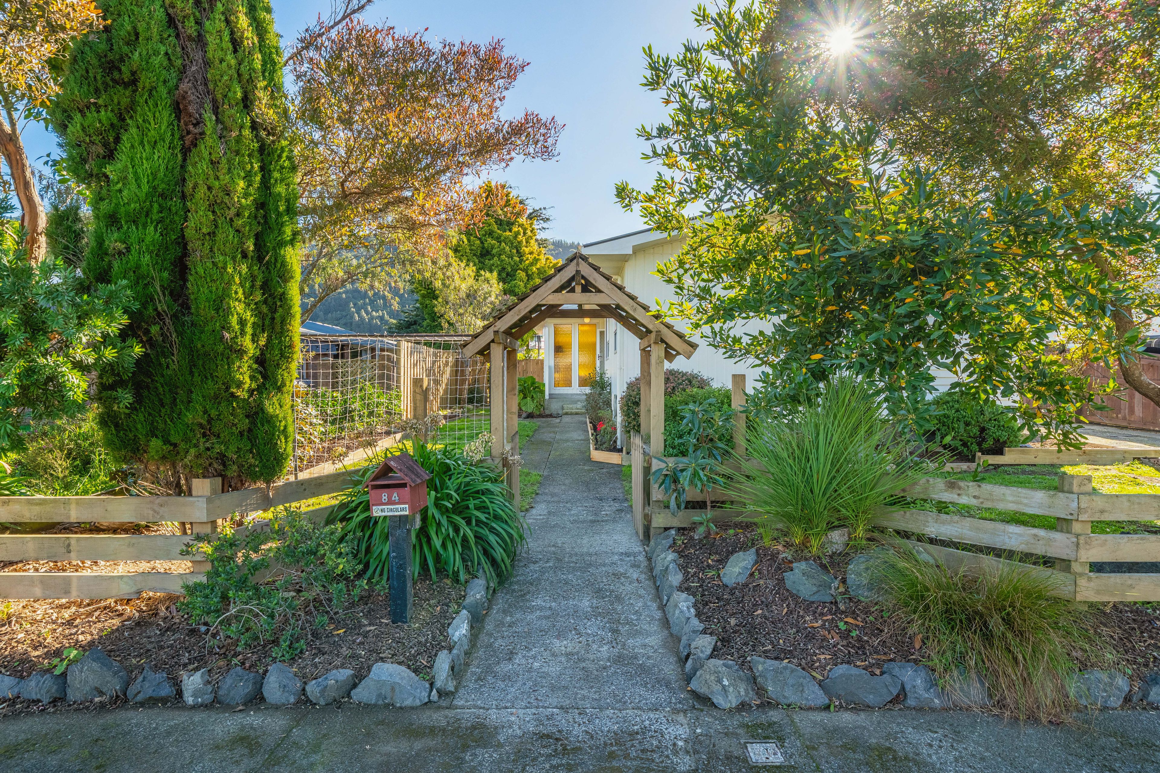 84 Pasadena Crescent, Totara Park, Upper Hutt City