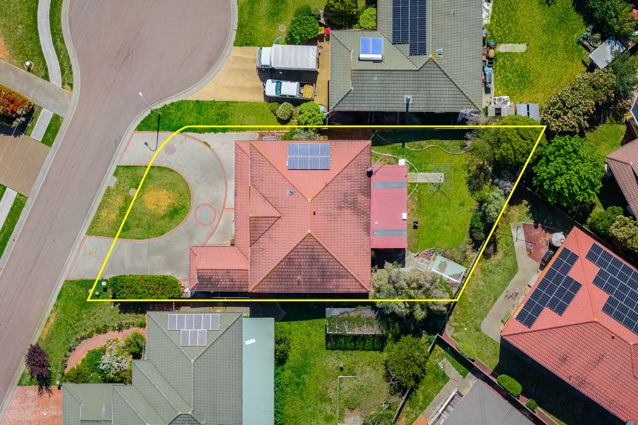 27 Amaroo Place — photo 13 of 15