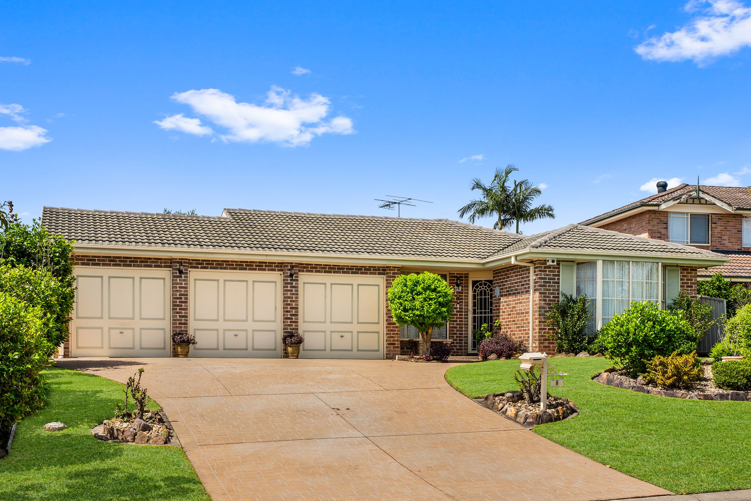 8 Wisteria Close, Glenmore Park, NSW