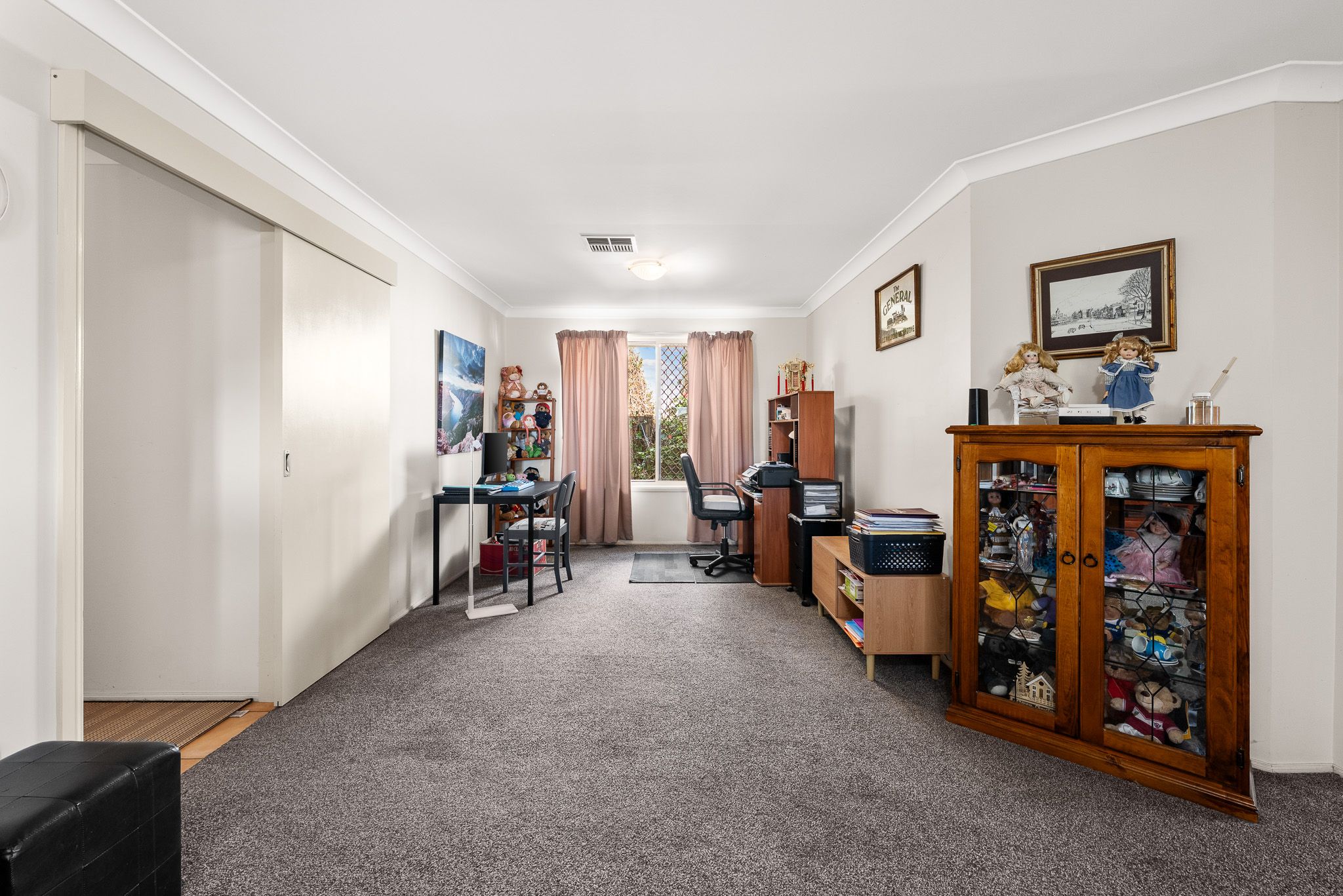 3 Harriet Close — photo 3 of 29