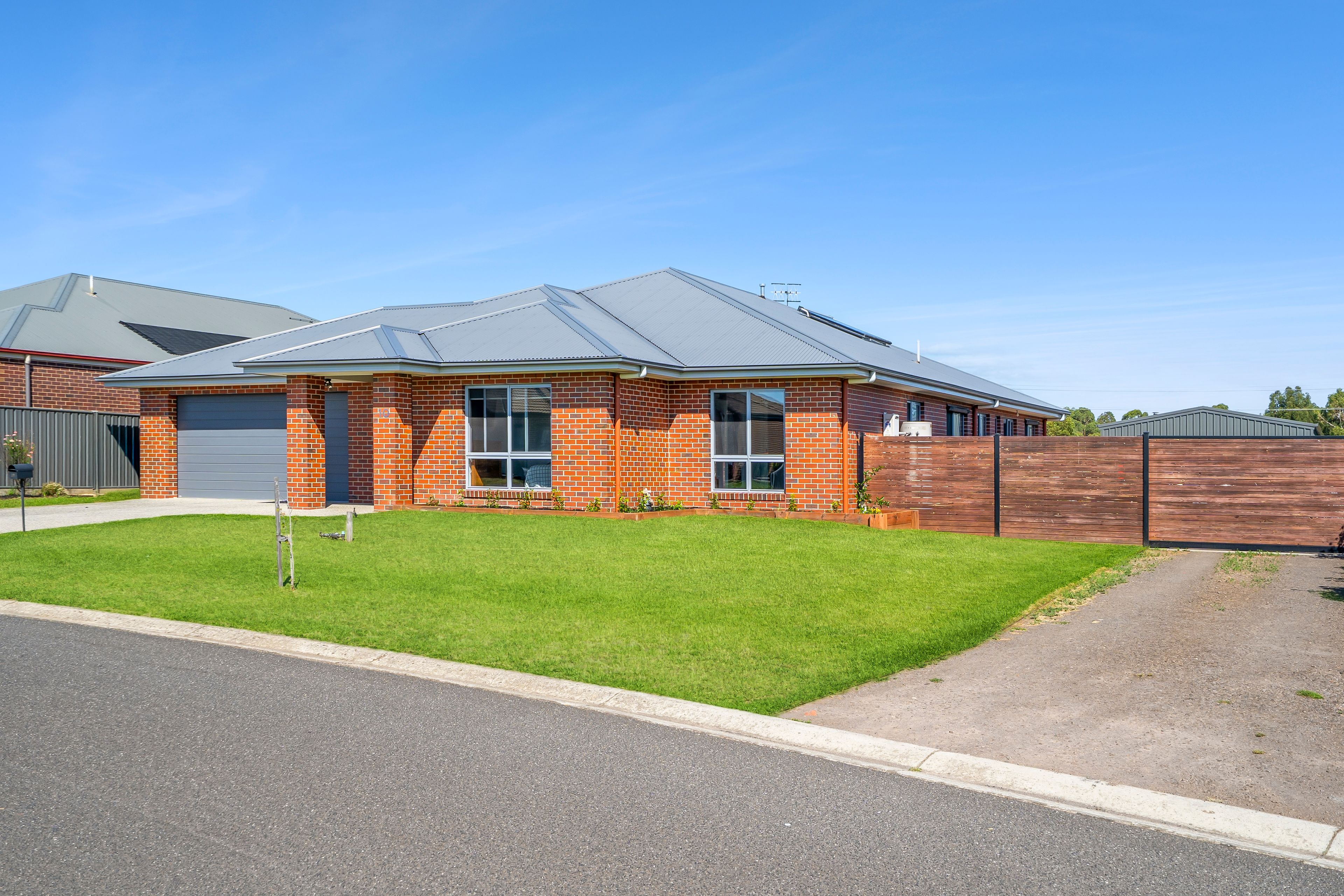 10 Rodger Drive, Colac, VIC 3250