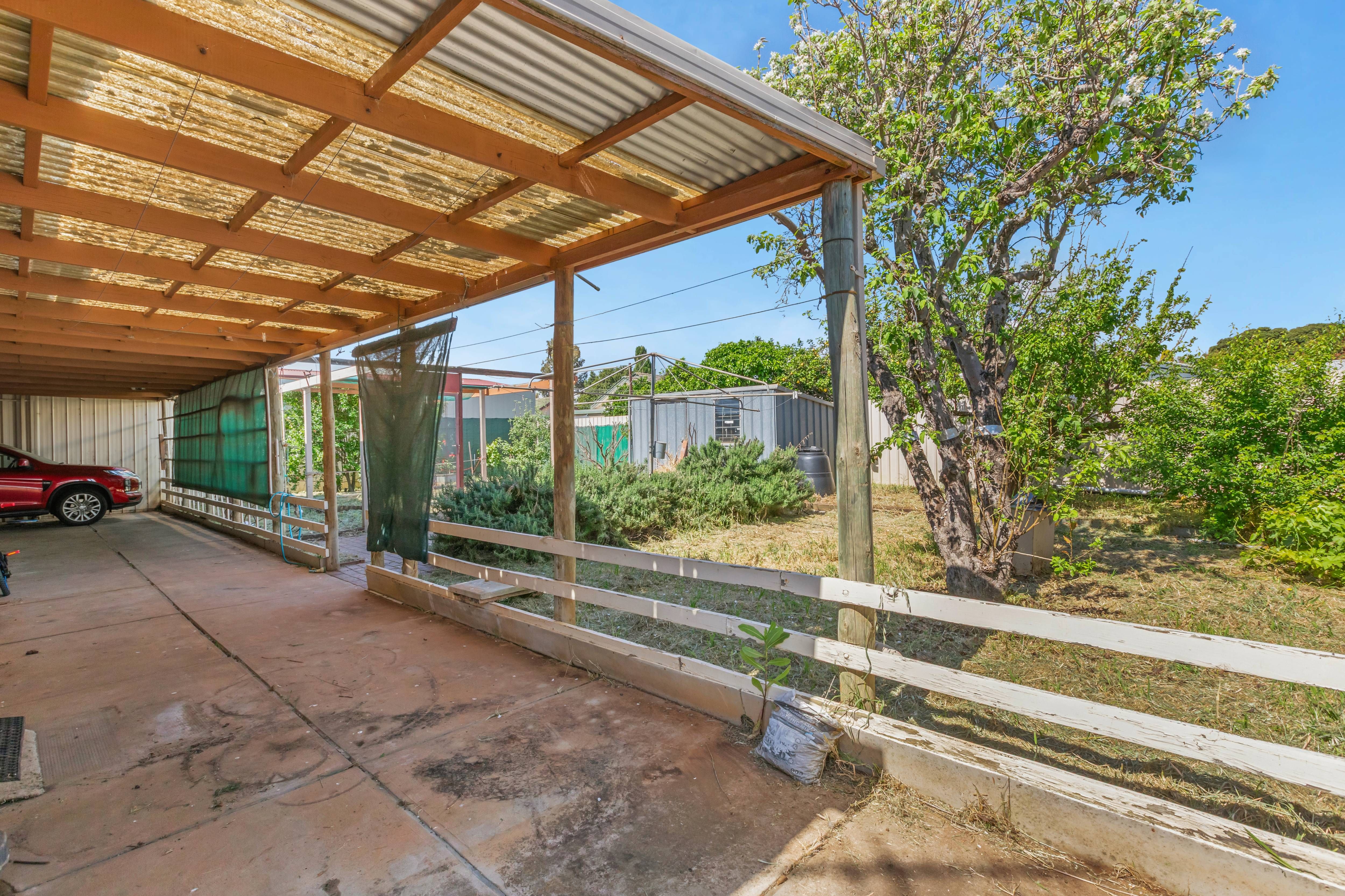 22 Marcian Avenue — photo 12 of 17