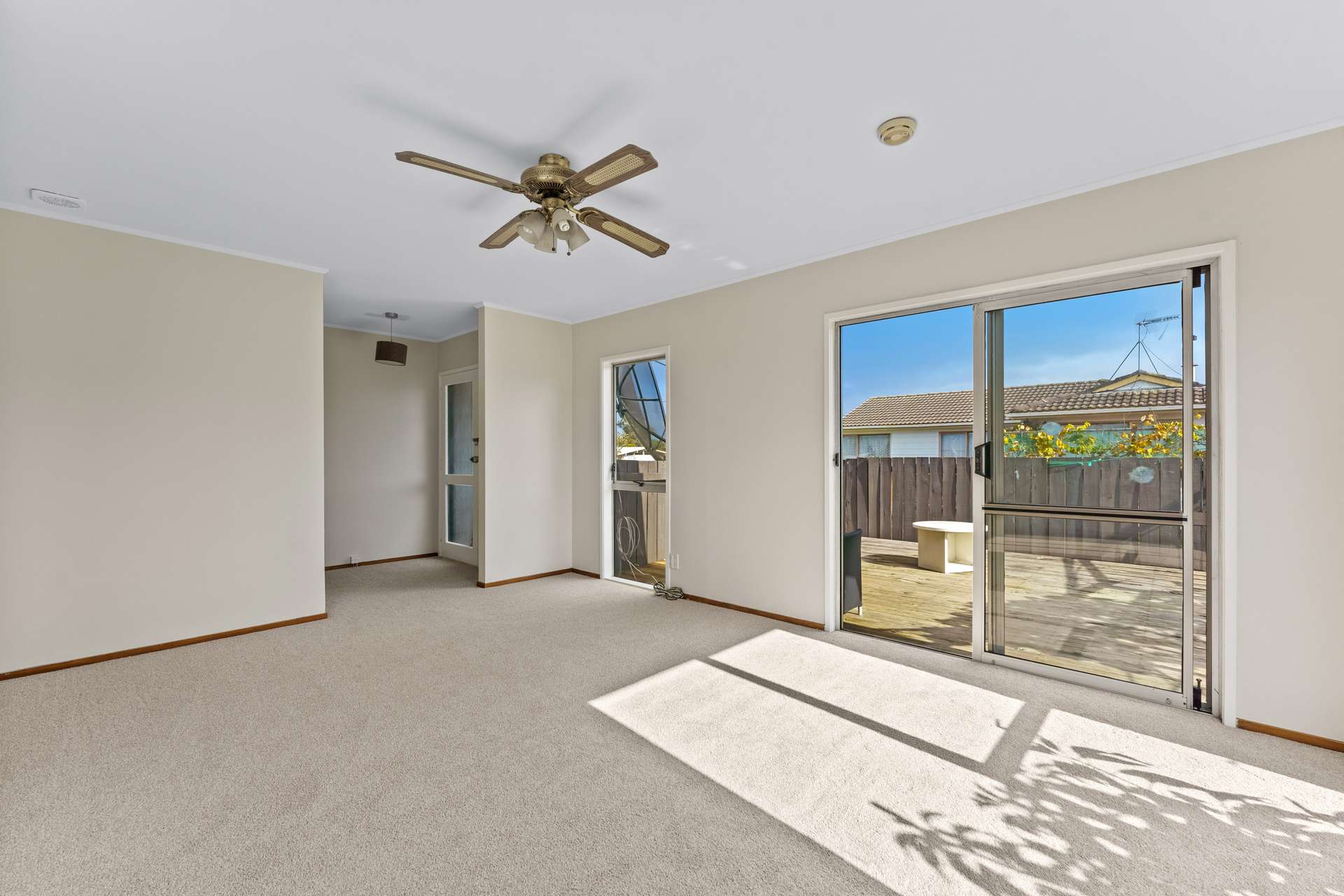 19 Casuarina Road photo 4