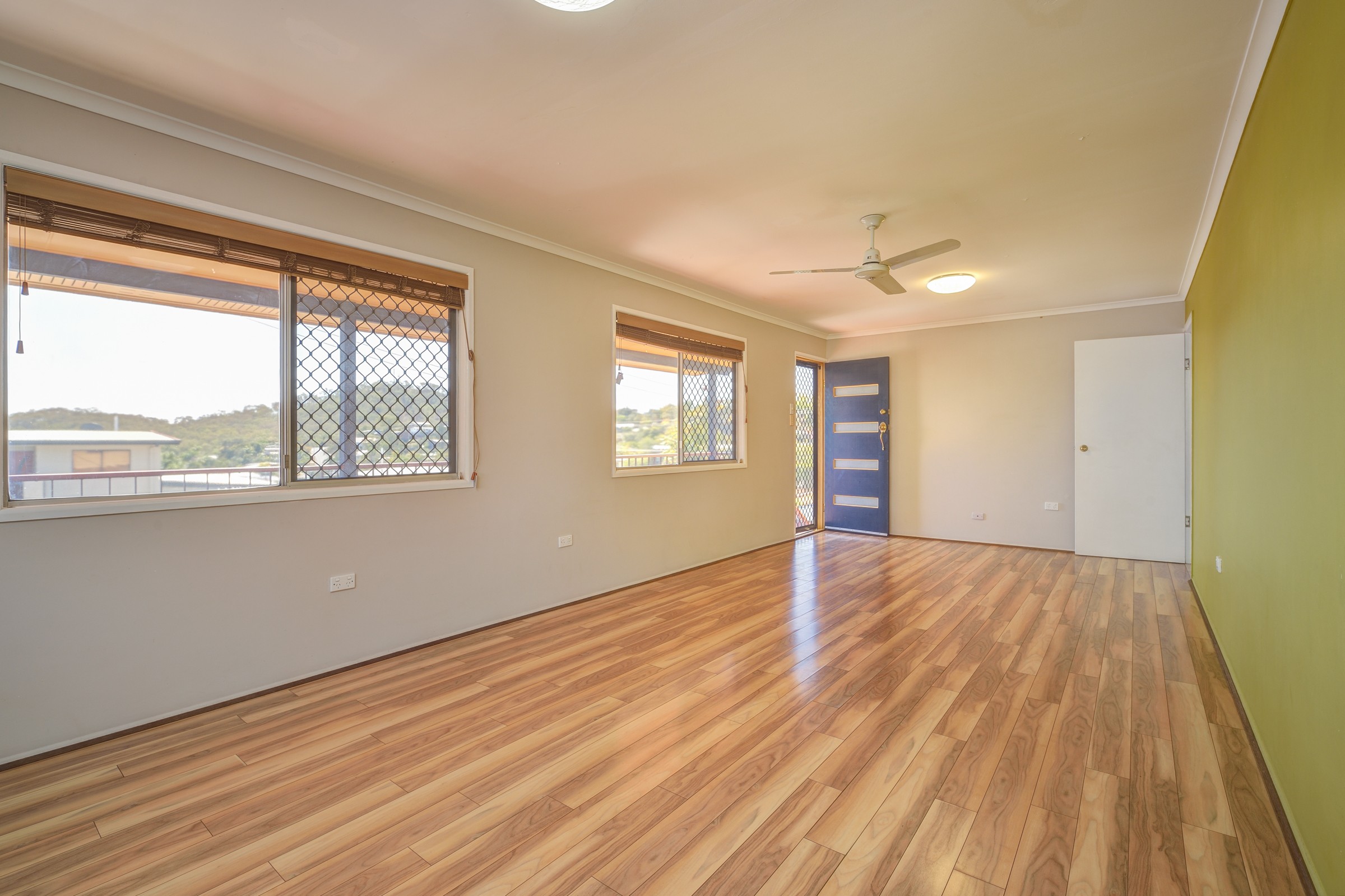 4 Pandanus Avenue, Kin Kora, QLD 4680