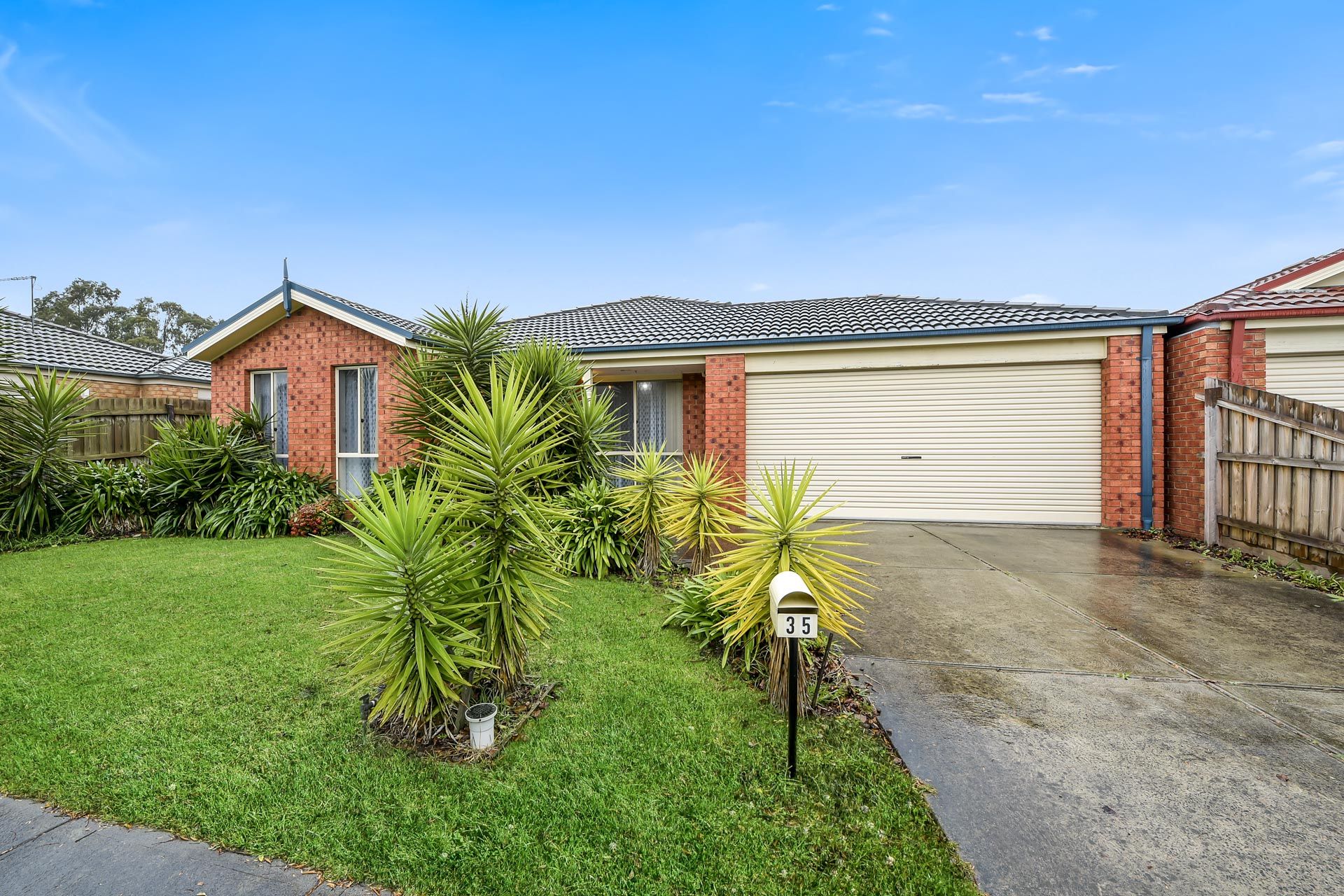 35 Sing Crescent, Berwick, VIC 3806