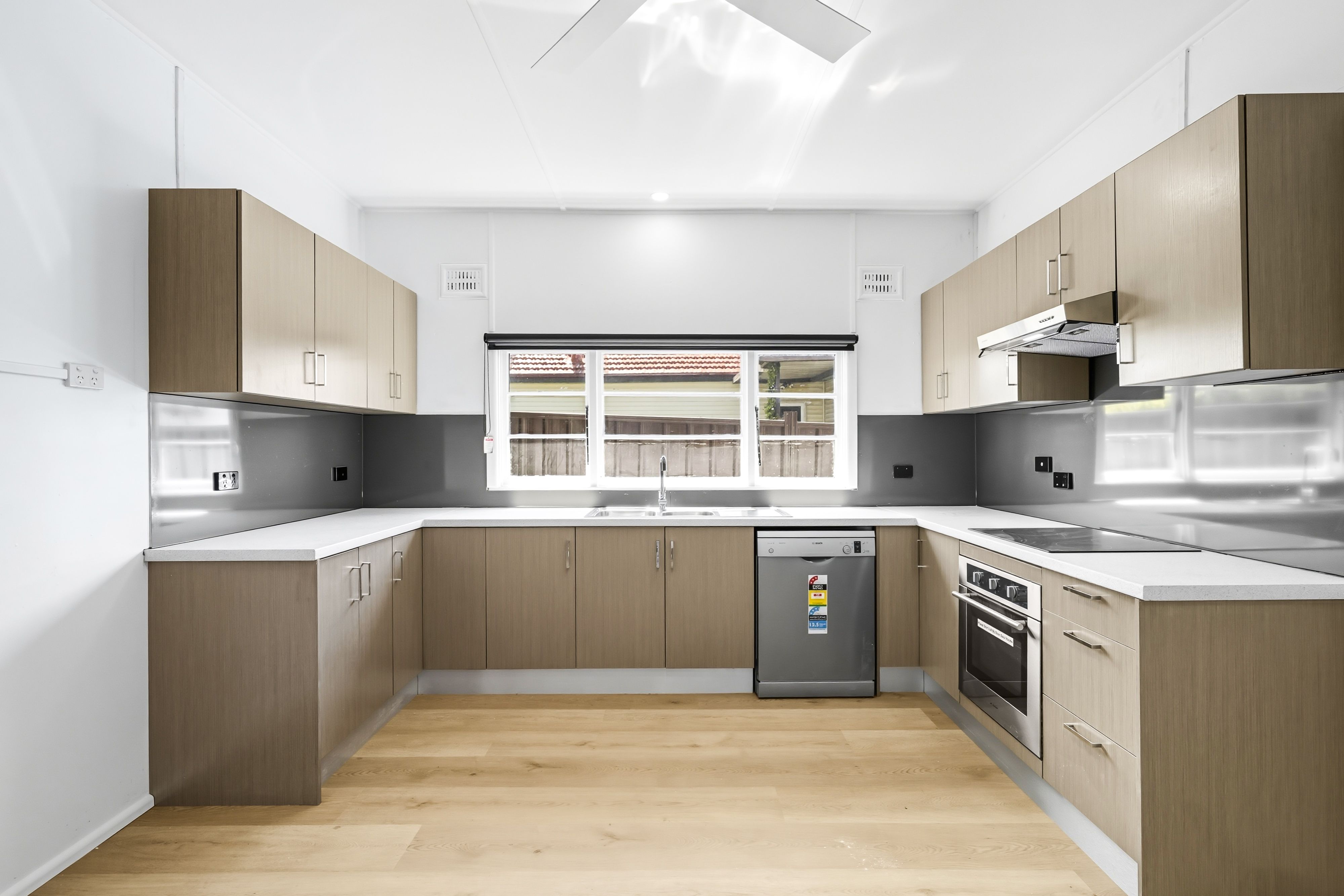 158 Richmond Road, Cambridge Park, NSW 2747