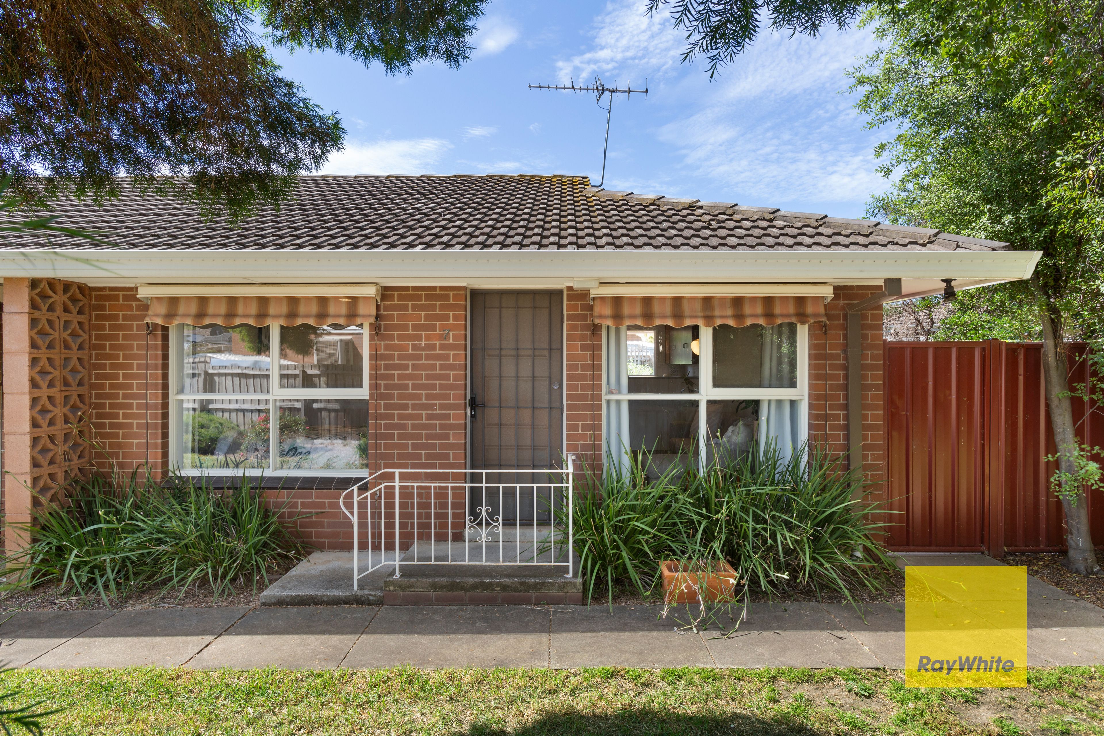 6 Hendriks Court, Highton VIC 3216