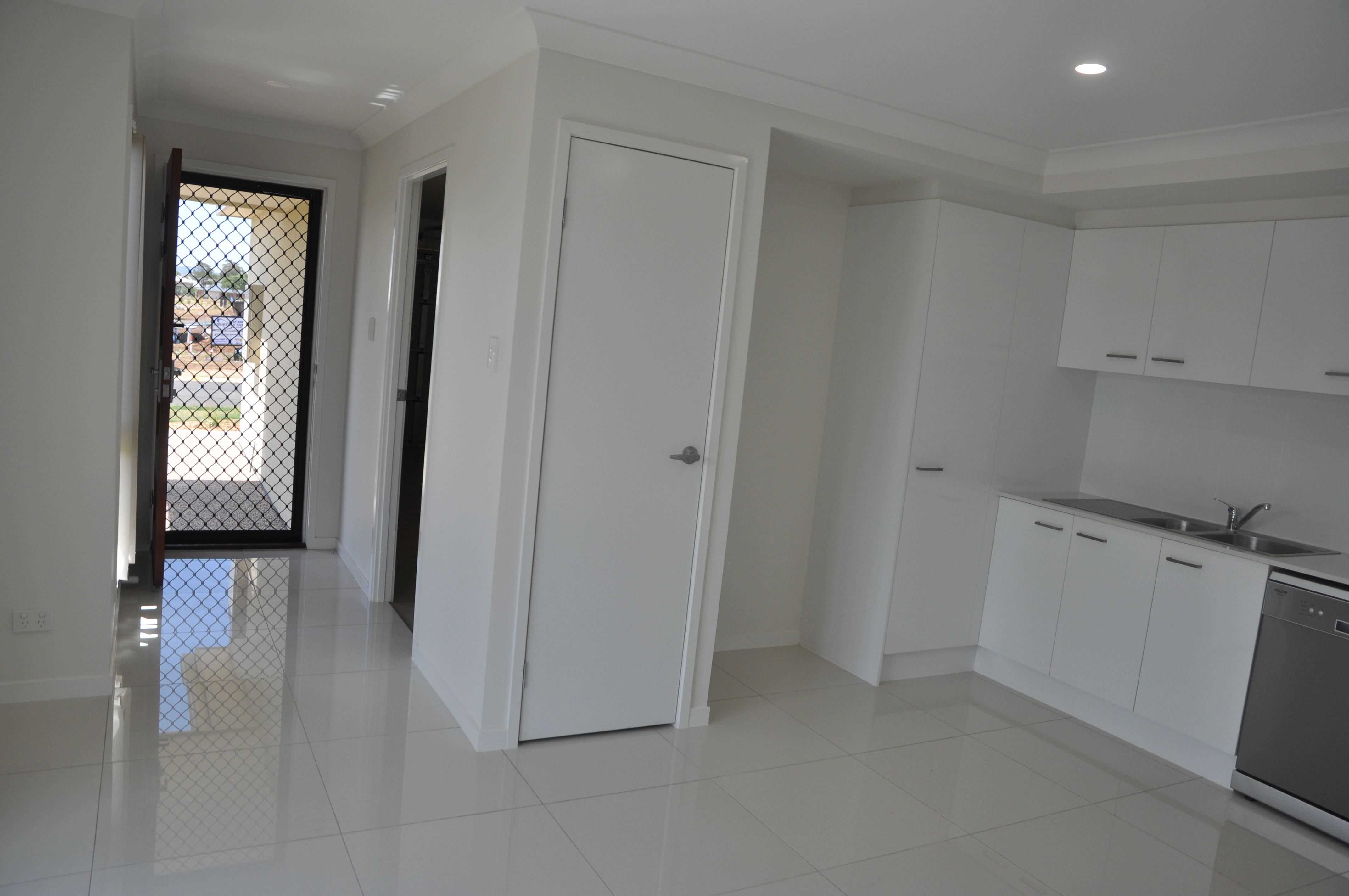 2/3 Magpie Drive, Cambooya, QLD 4358