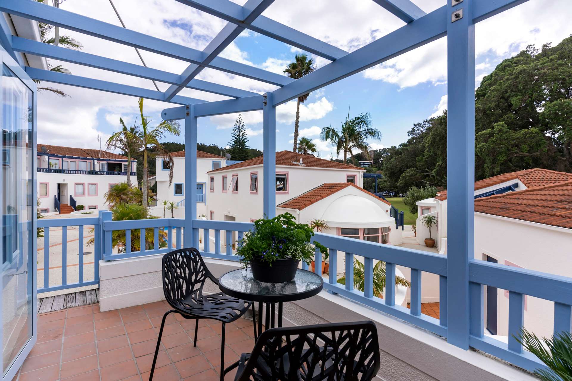 21/453 Hibiscus Coast Highway photo 1
