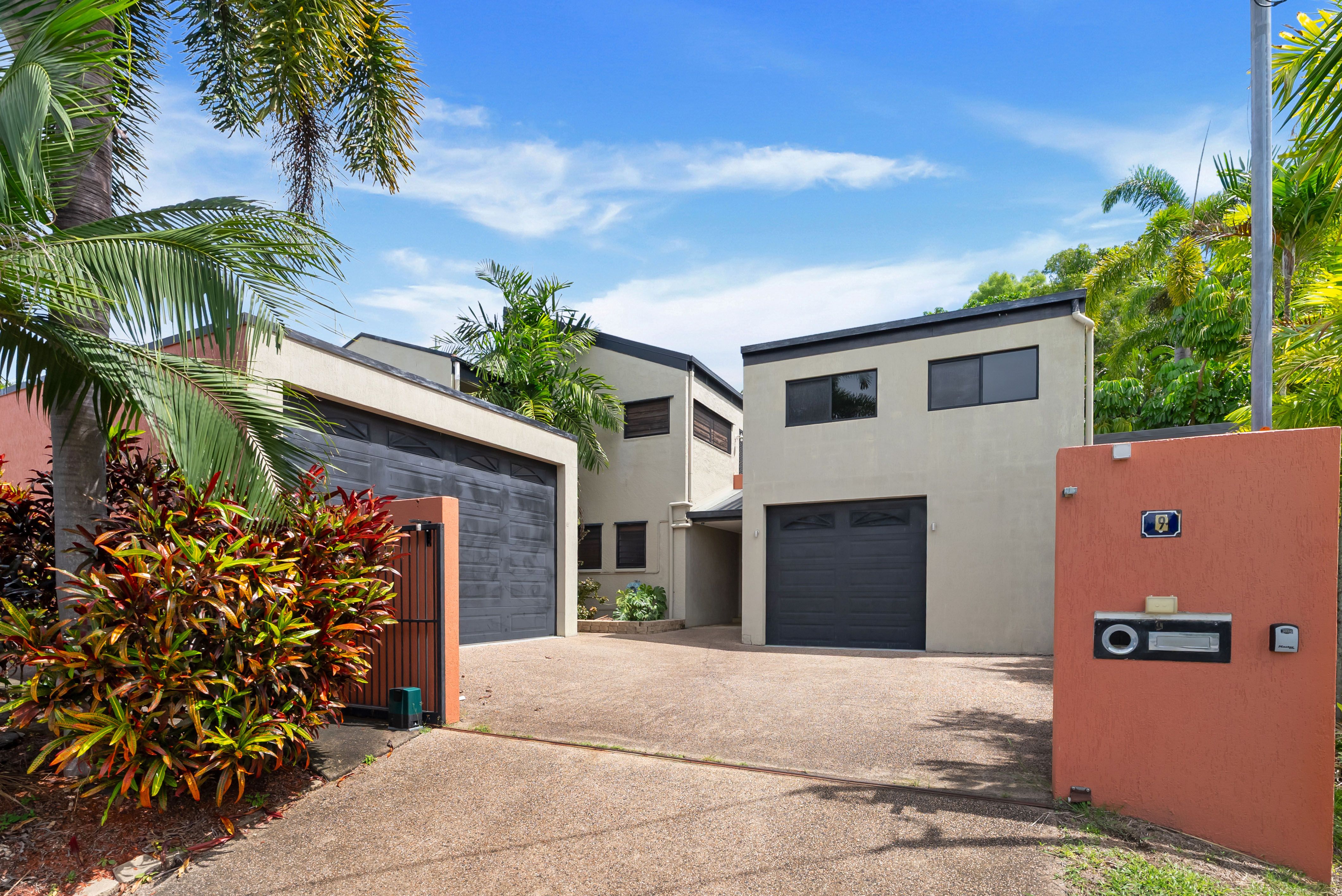 9 Lena Close, Clifton Beach QLD 4879