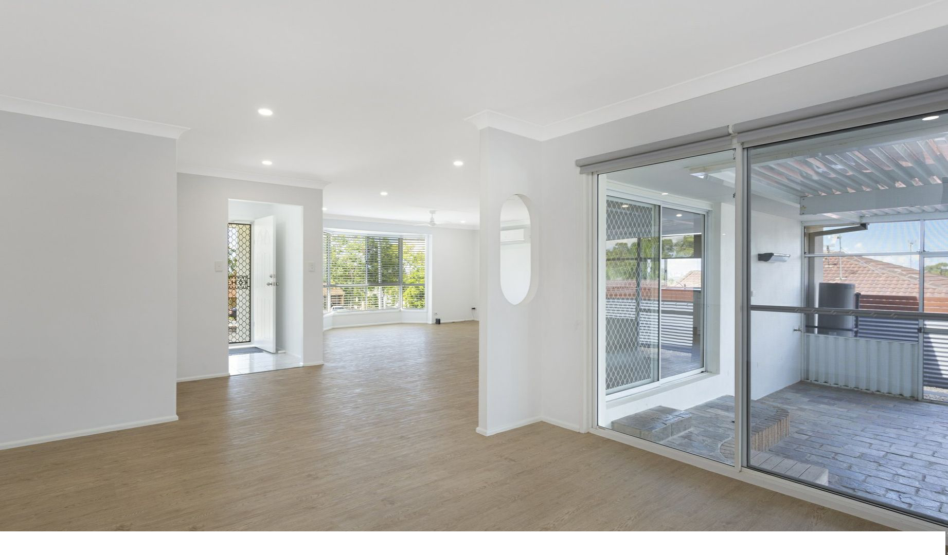 154 Alexander Drive, Highland Park, QLD 4211