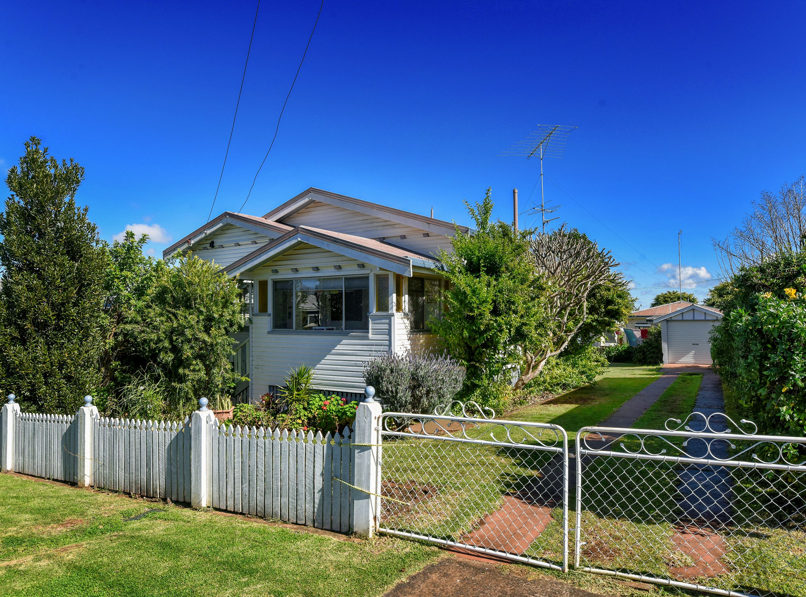 7 Knight Street, North Toowoomba QLD 4350