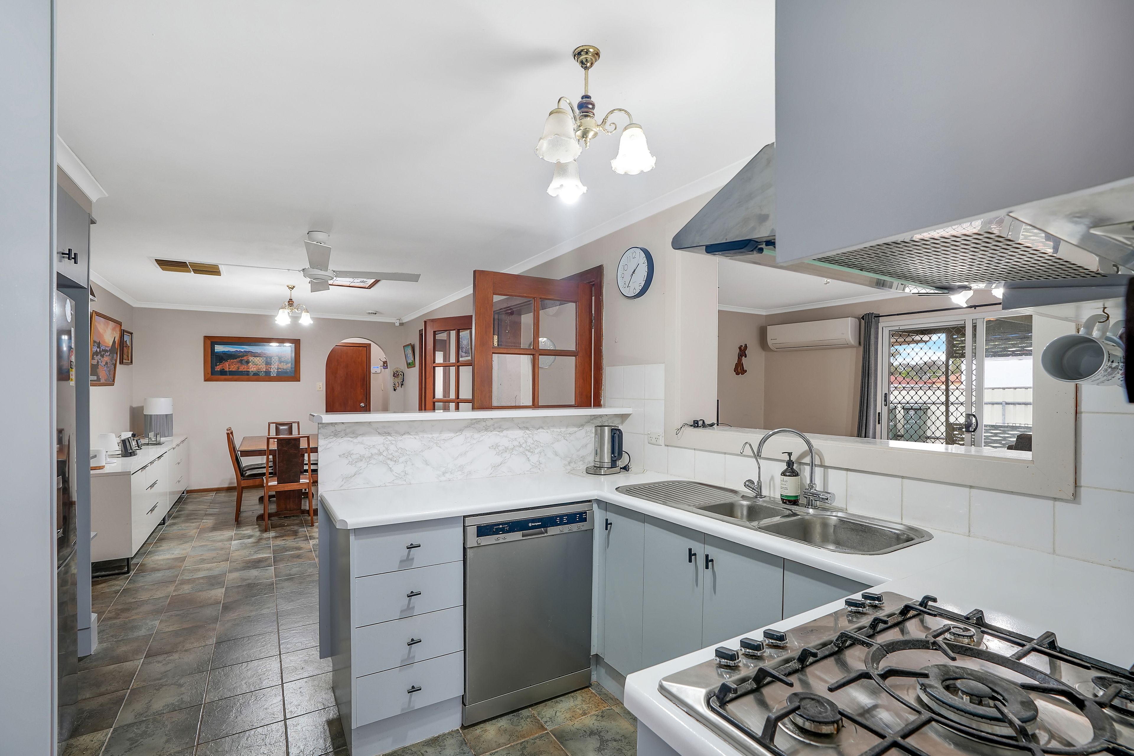 24 Washington Drive — photo 12 of 17