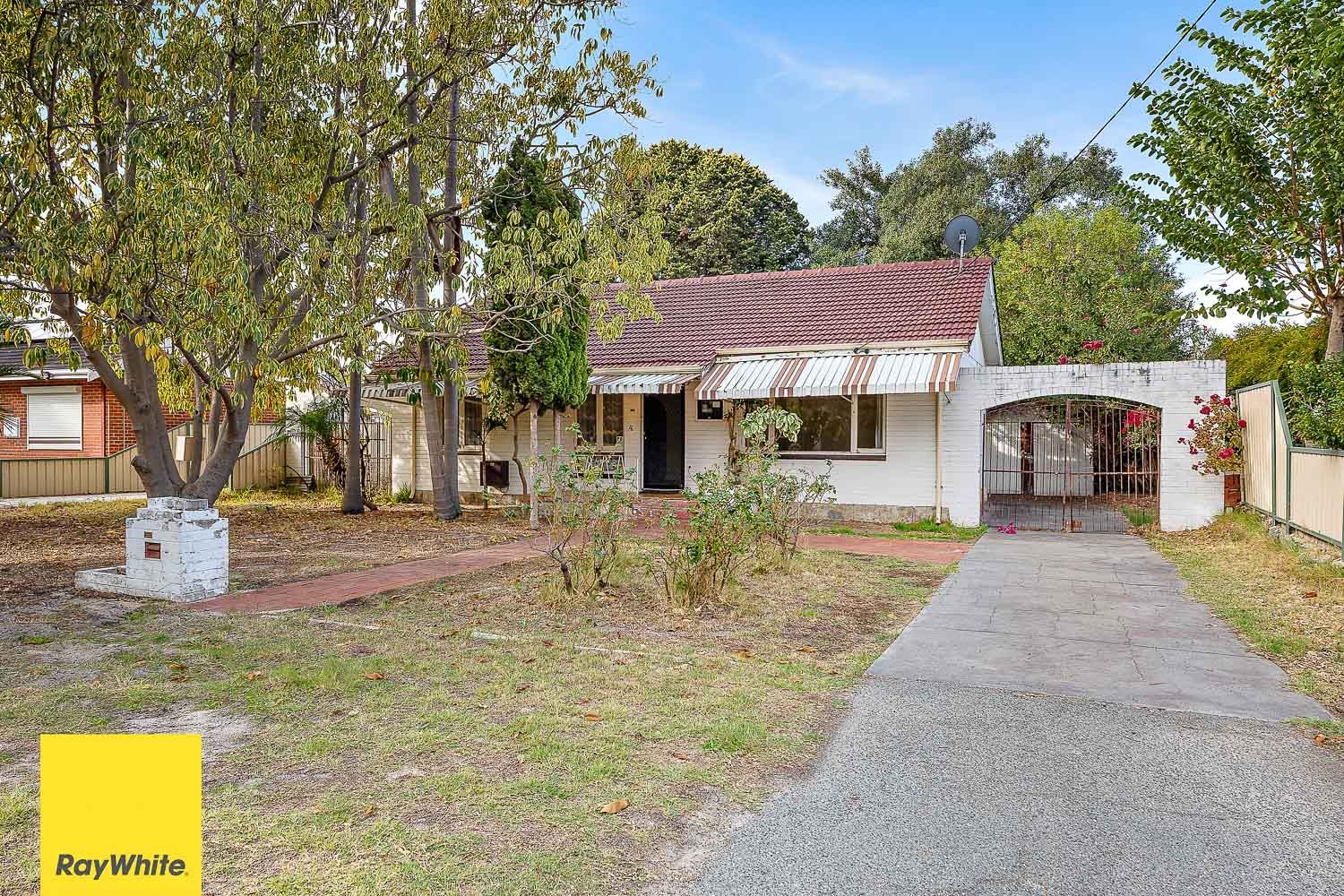 16 Cranwell Street, Thornlie, WA 6108