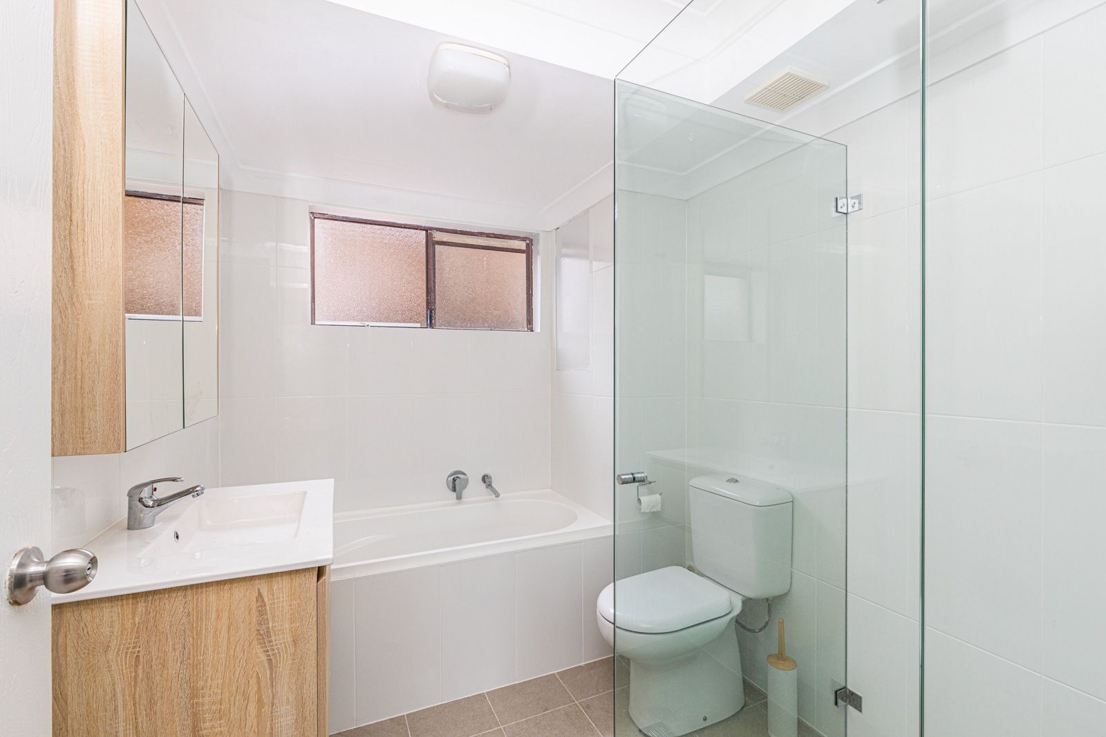 2/14-18 William Street, Hornsby, NSW 2077
